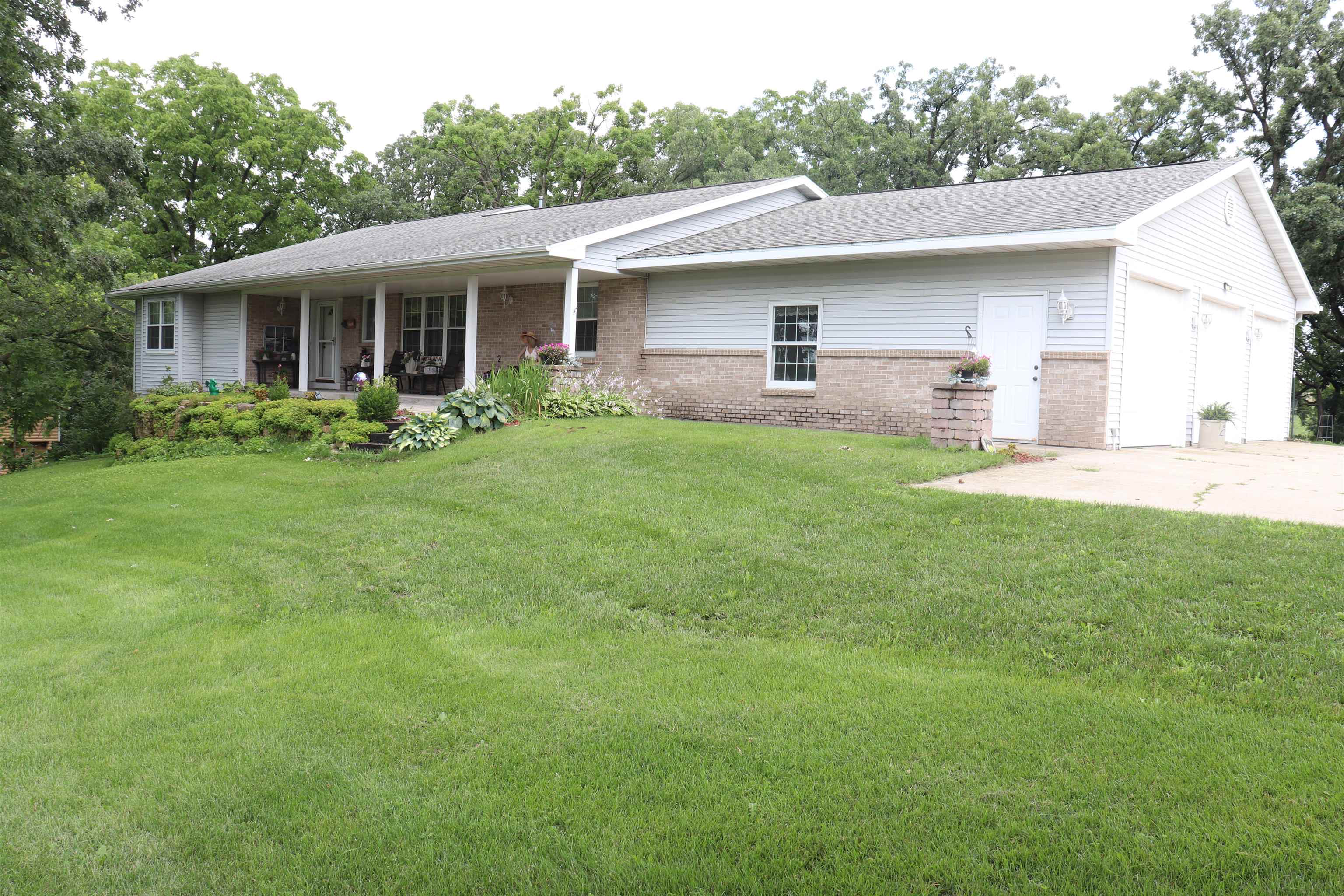 10538 W Erbe Road Property Photo 1