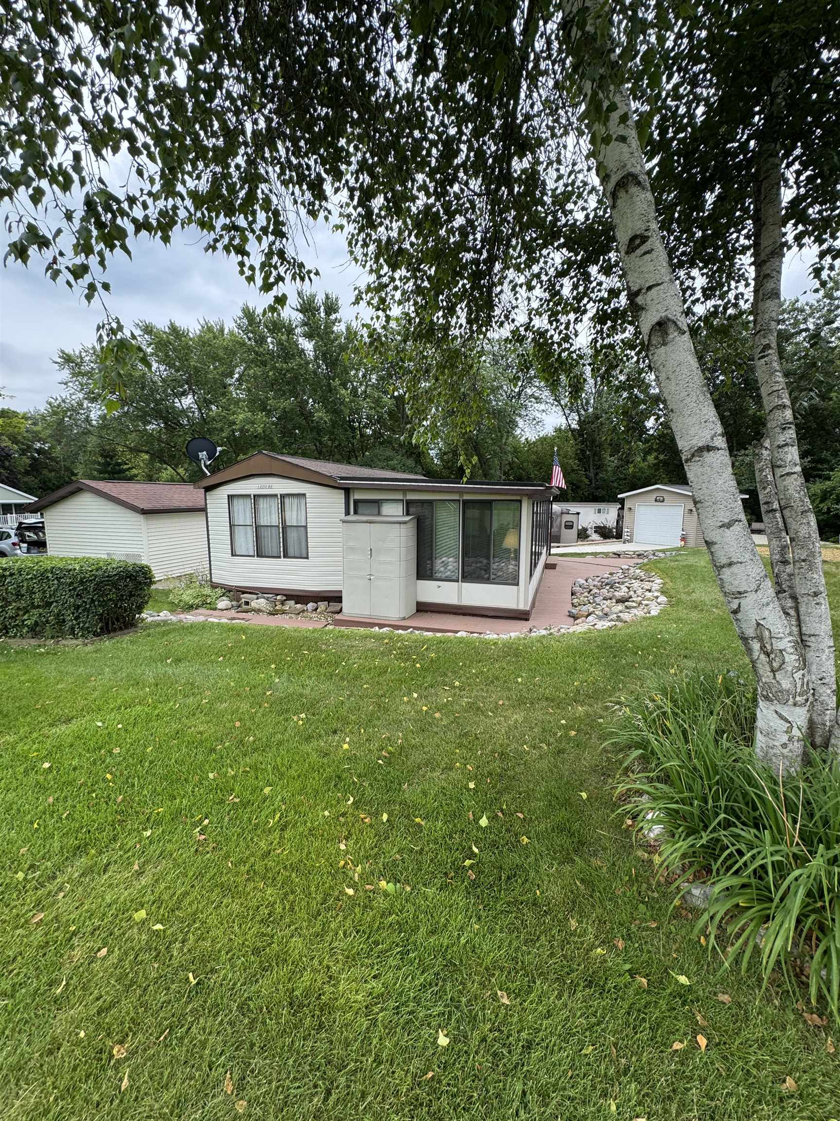 398 Skyline Drive Property Photo 1