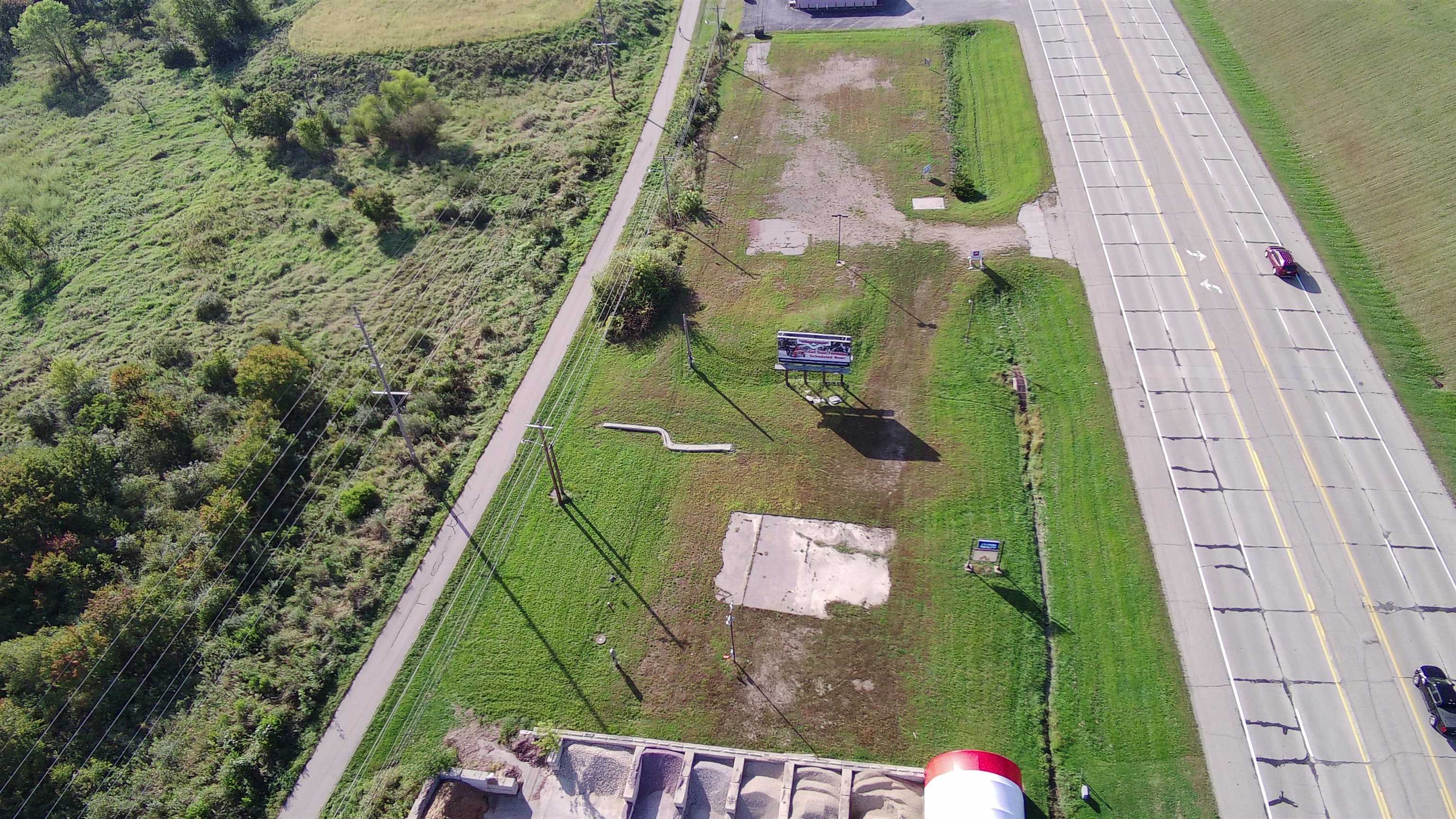1581 Hwy 14 E Property Photo 1