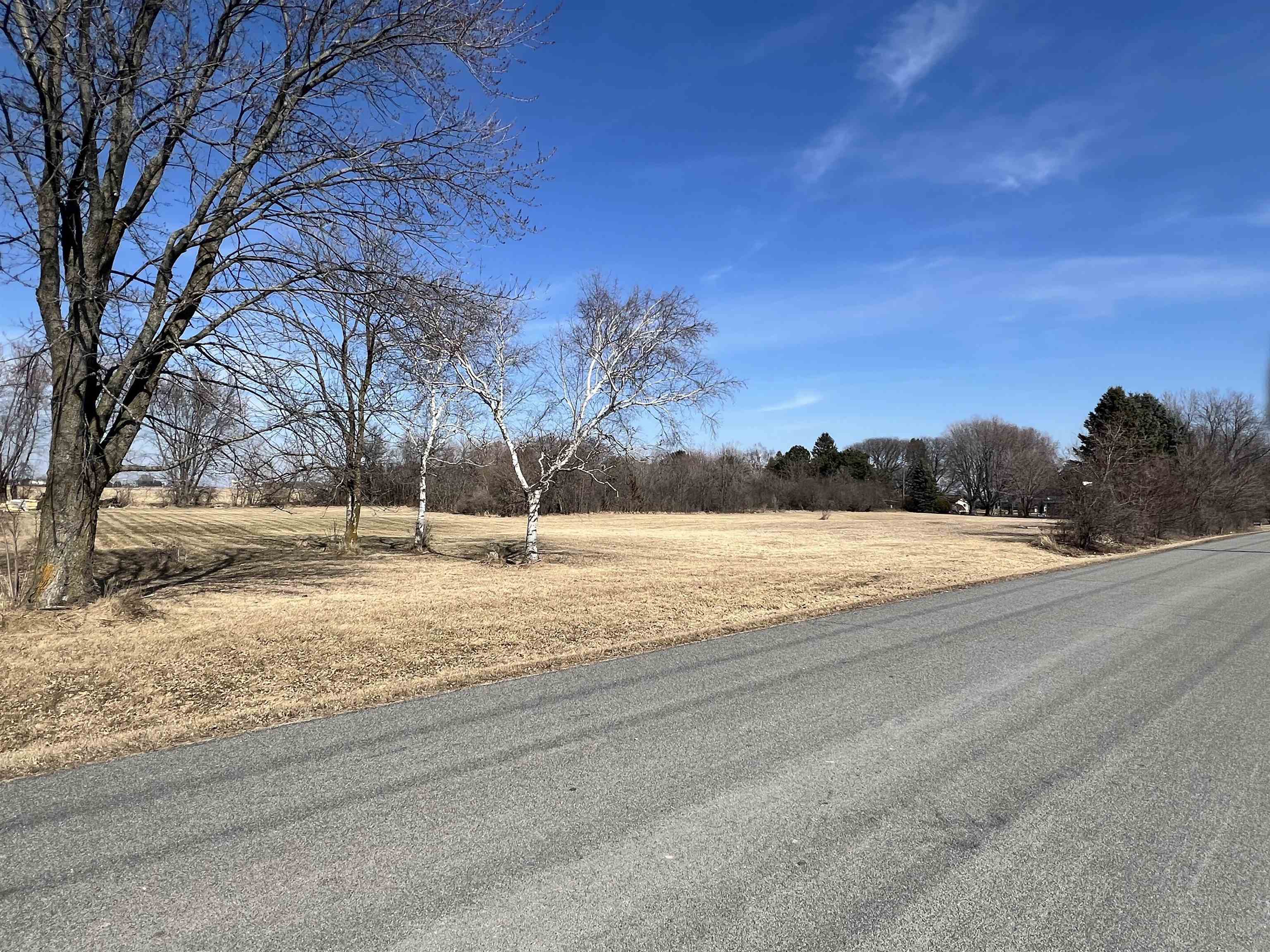 8246 N Crystal Lake Road Property Photo 1