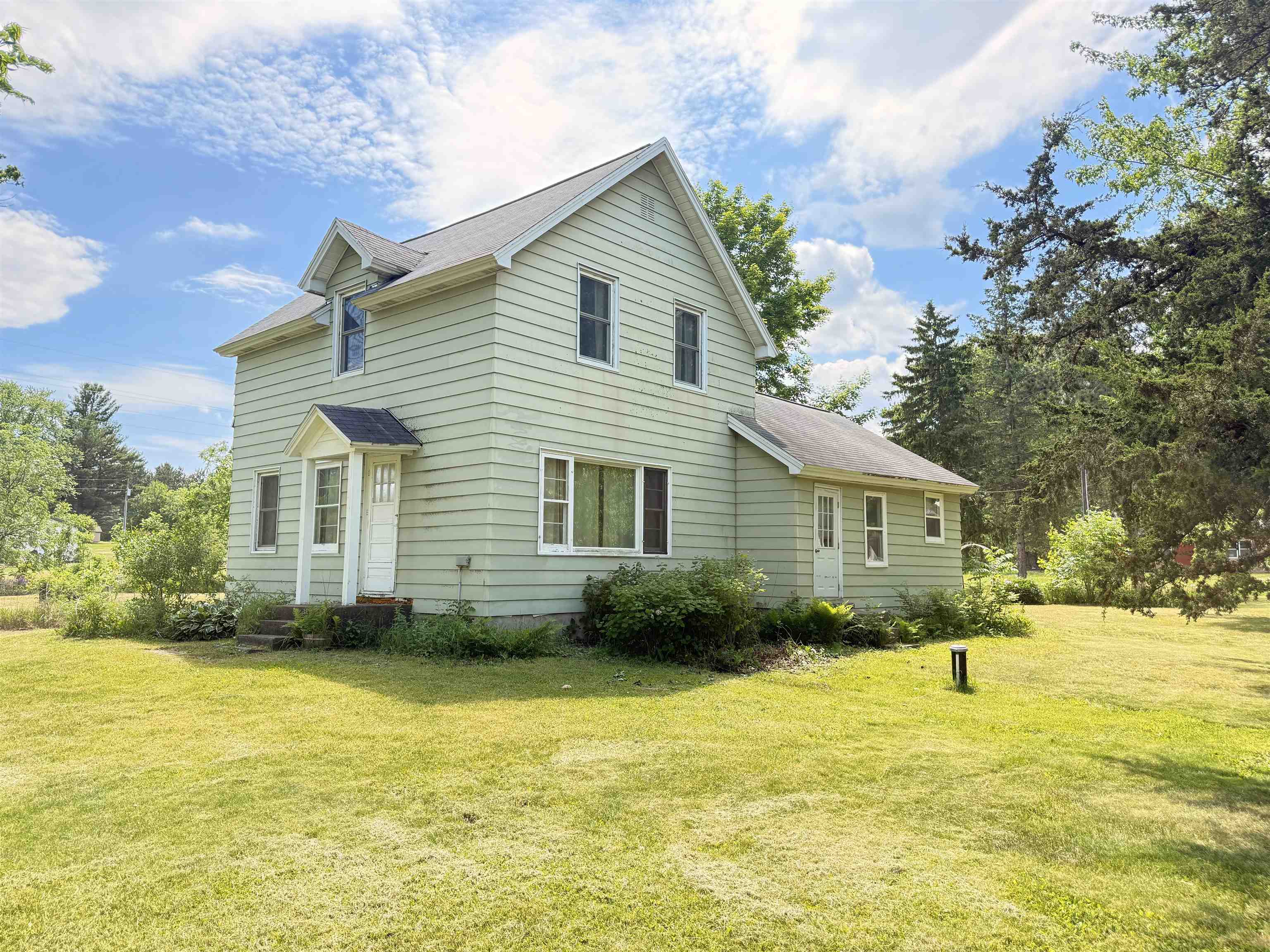 23963 Flint Avenue Property Photo 1