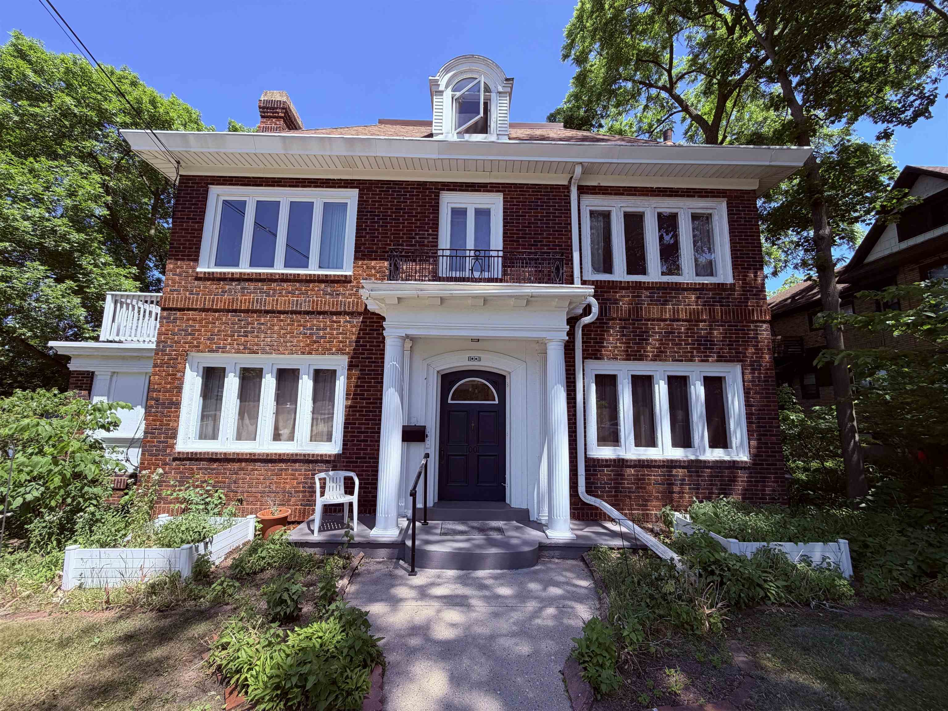 1001 Grant Street Property Photo 1