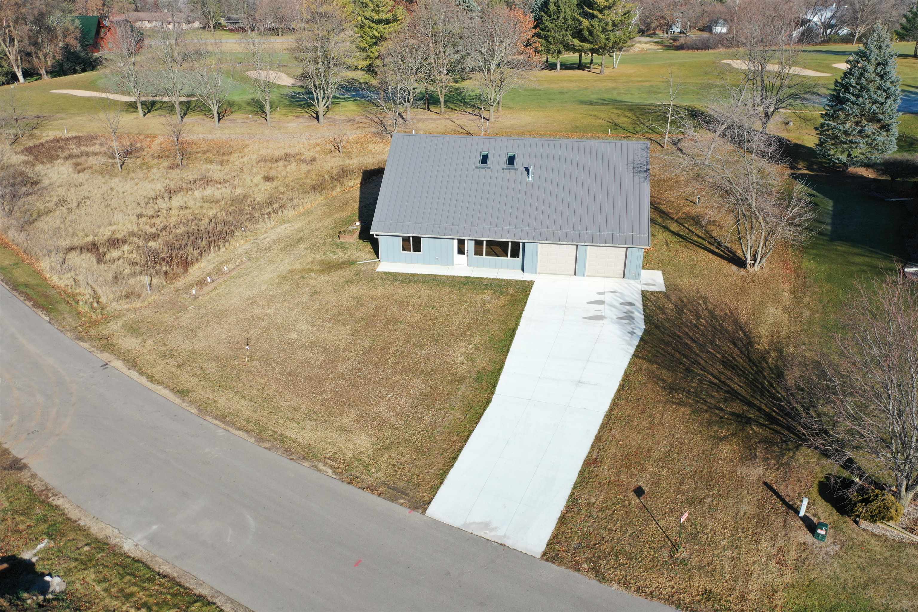 N8568 Seward Dr Property Photo 1