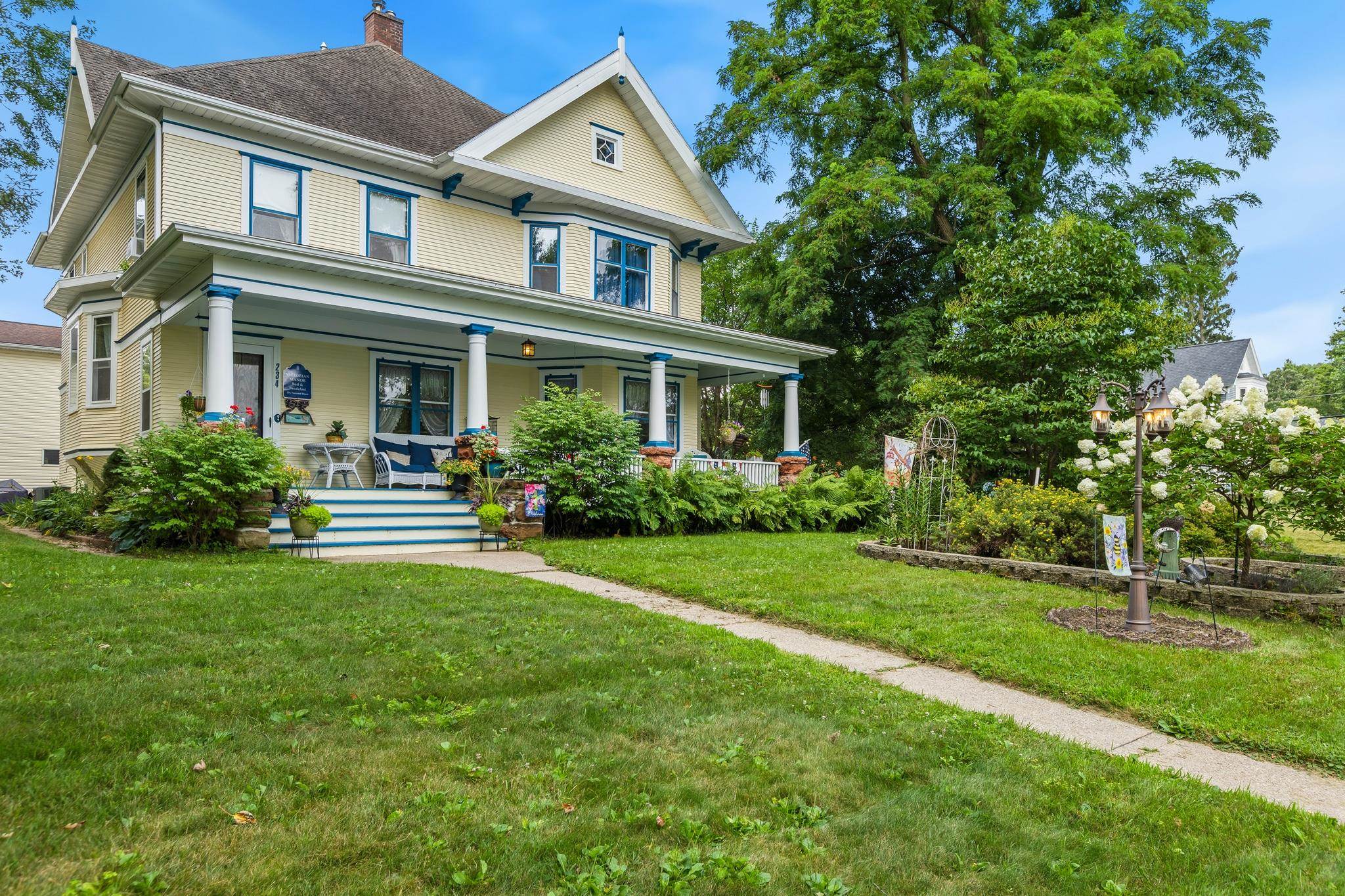 234 Tremont Street Property Photo 1