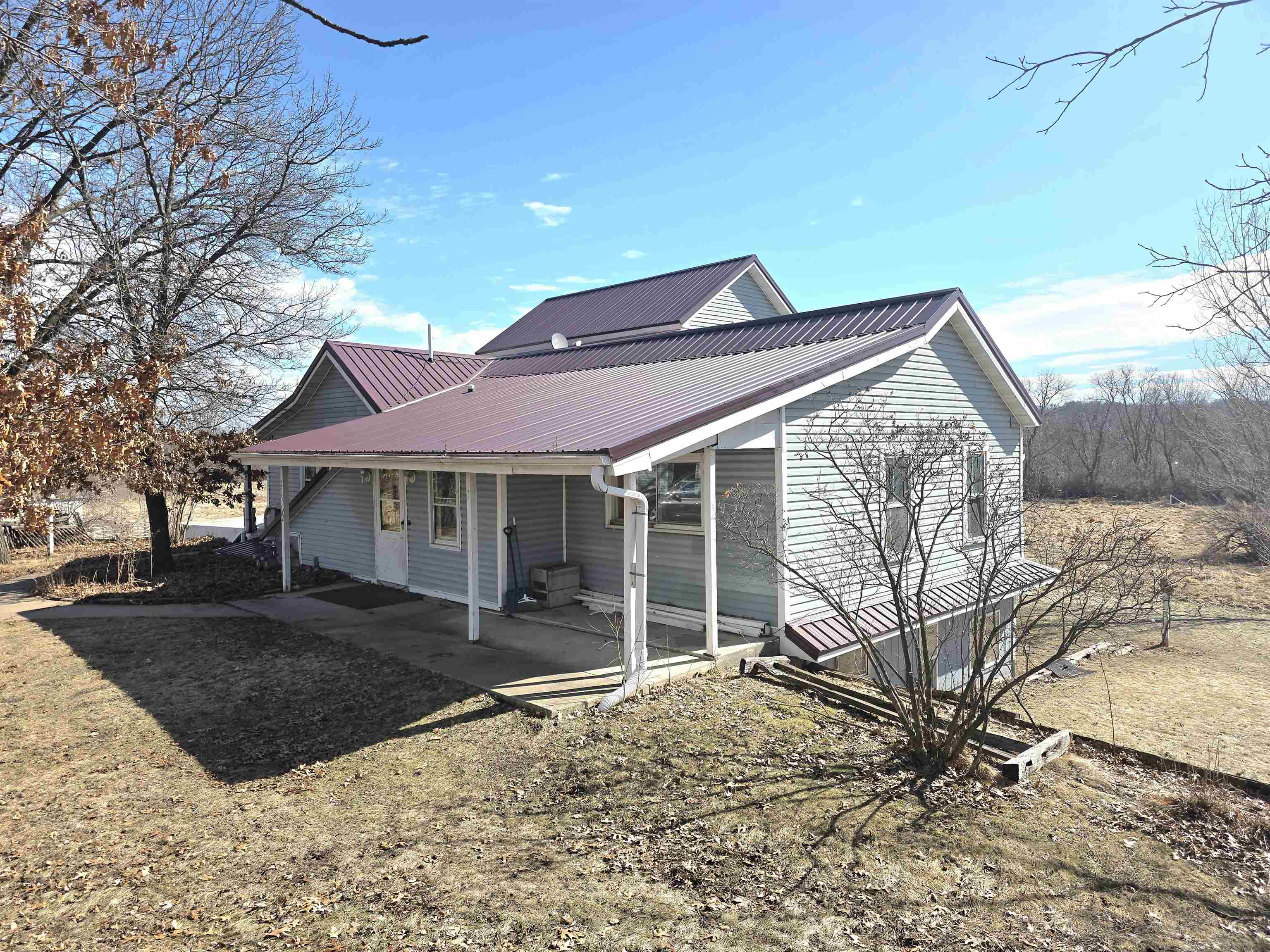 215 E Logan Street Property Photo 1