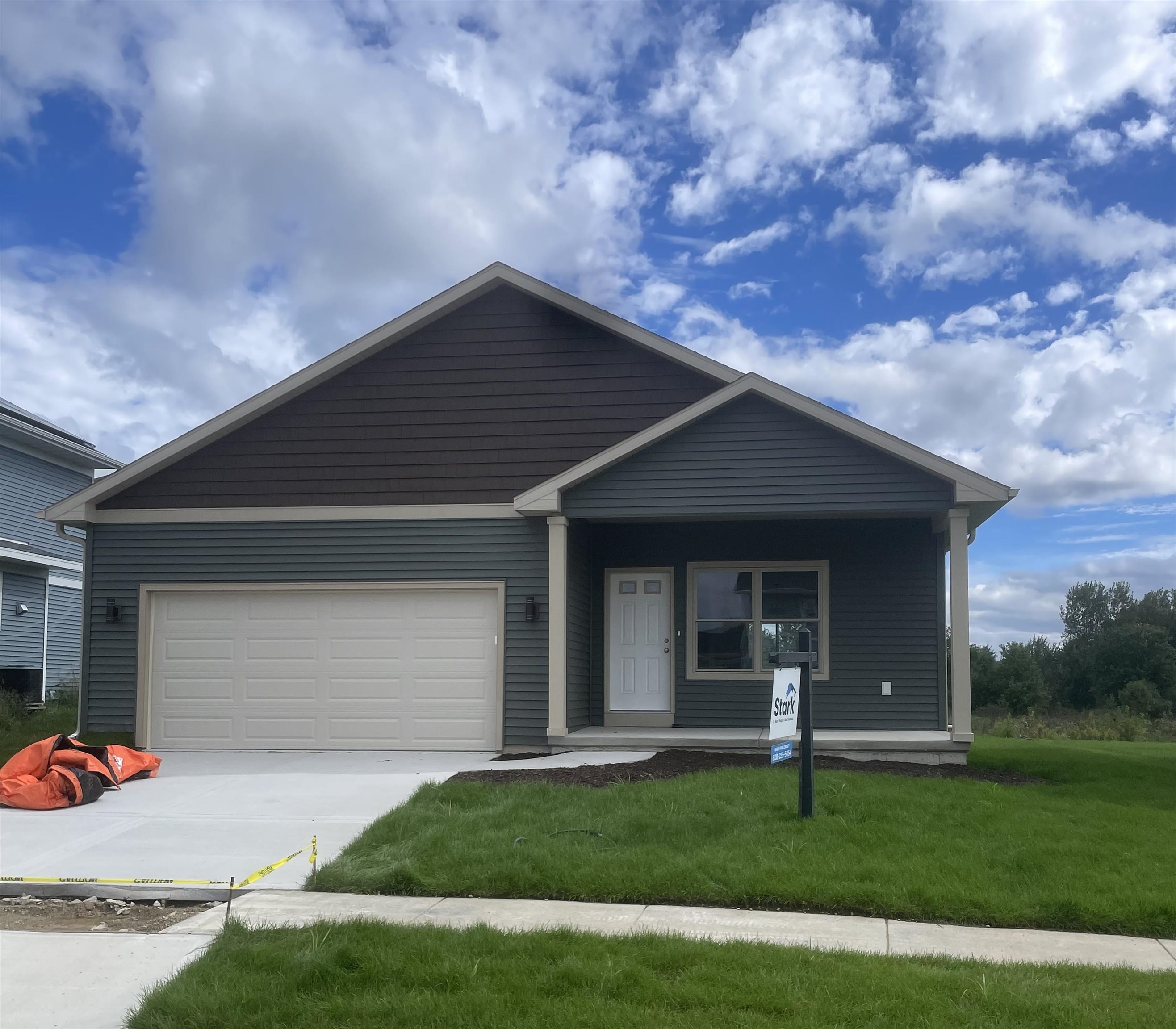 1133 Kamperschroer Way Property Photo 1