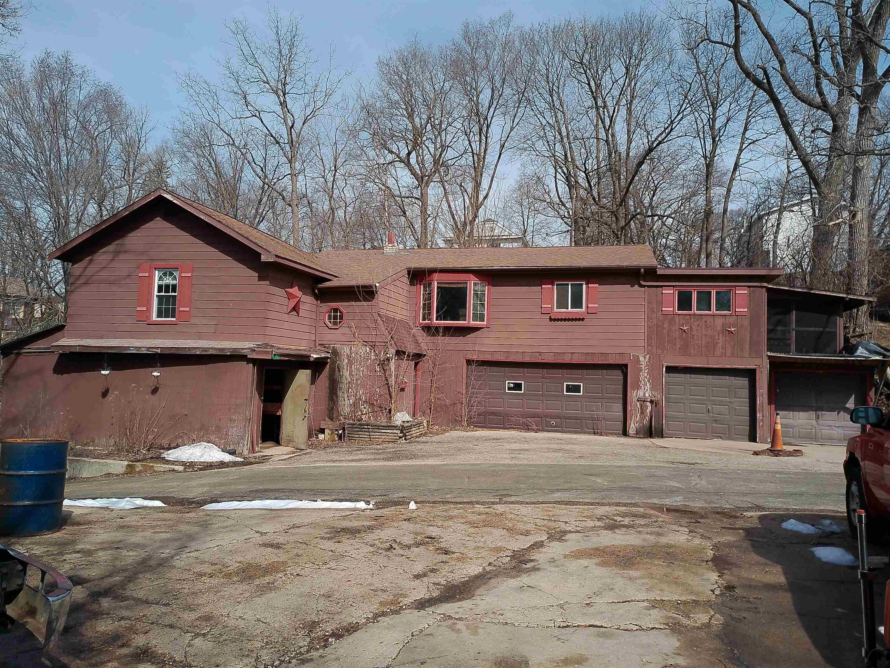 142 Beach Avenue