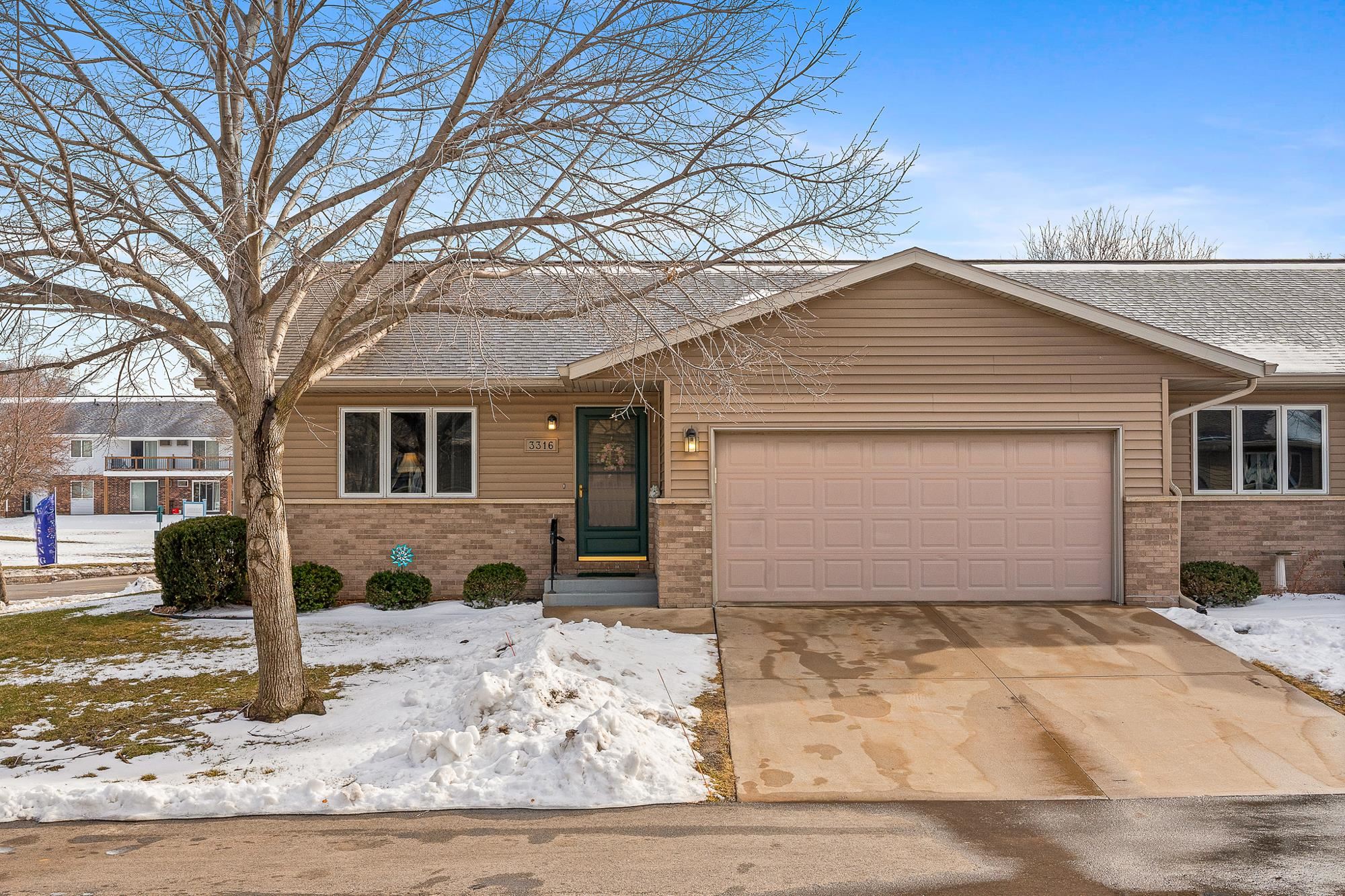 3316 Rosehill Place Property Photo 1