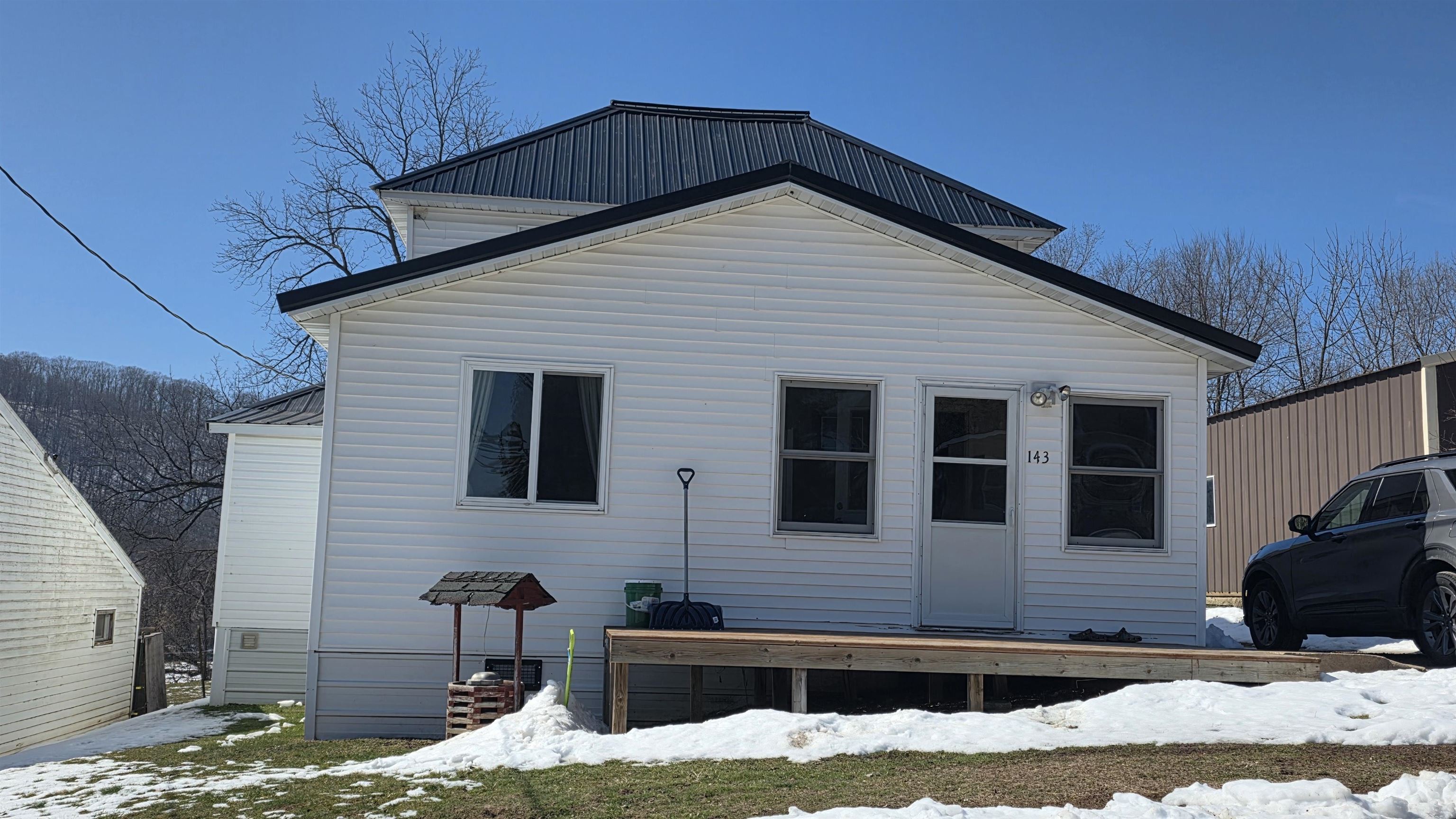143 Bridge Street Property Photo 1