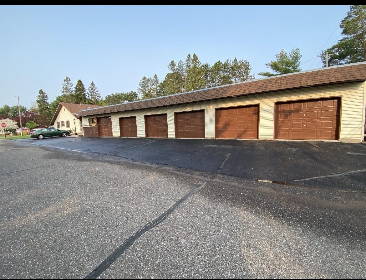 1242 2nd Property Photo 1