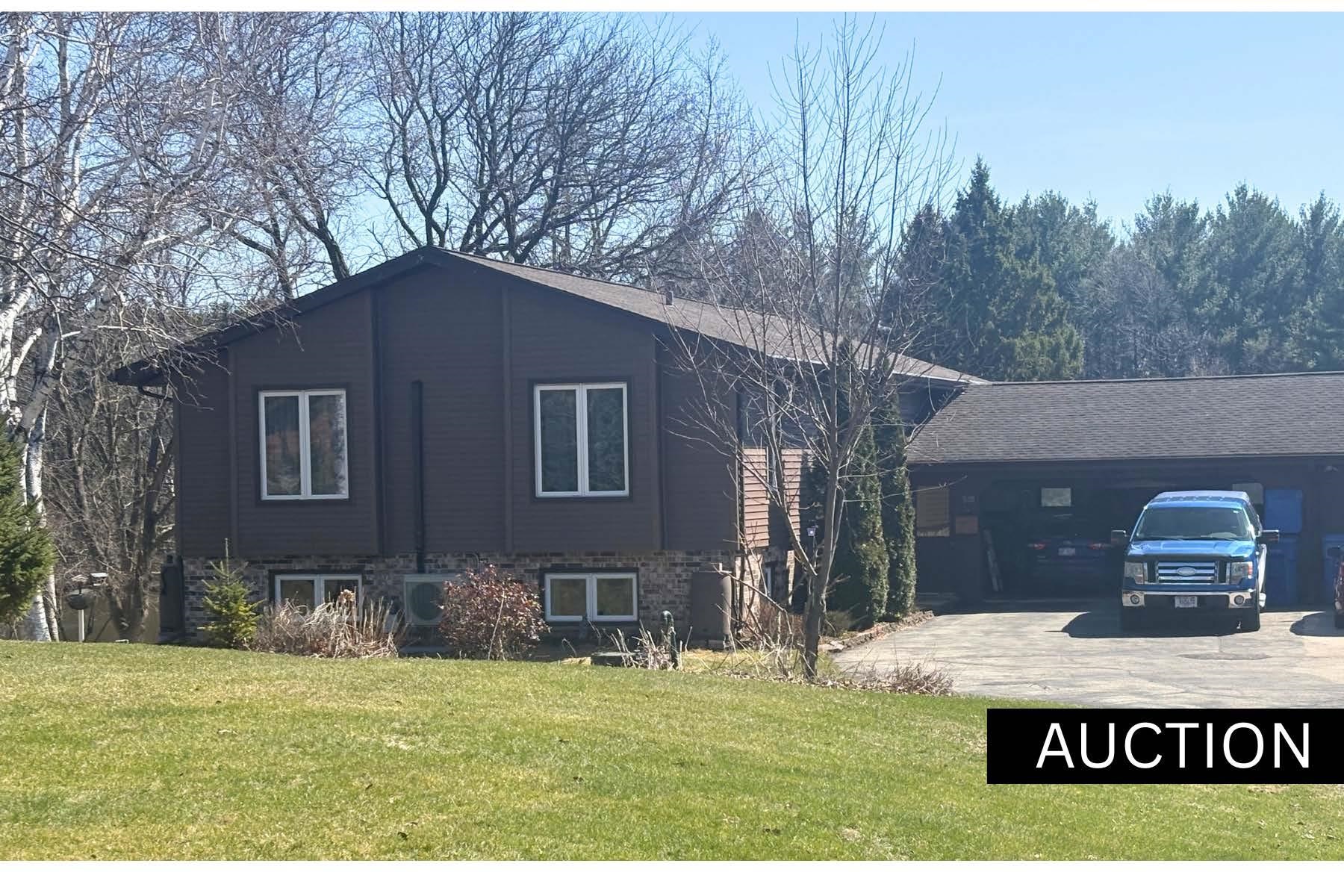 520 Rockview Court Property Photo 1