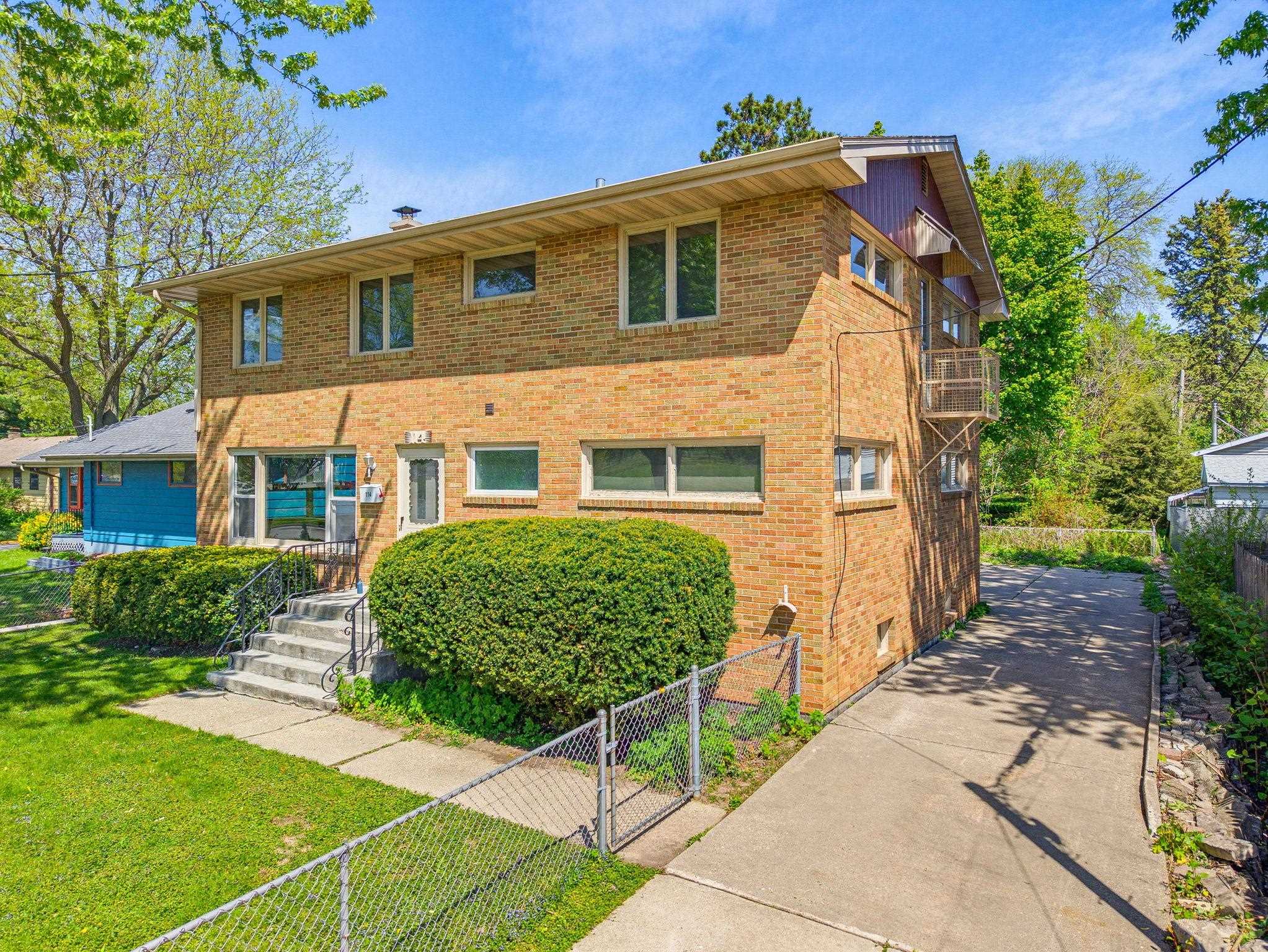 114 W Olin Avenue Property Photo 1