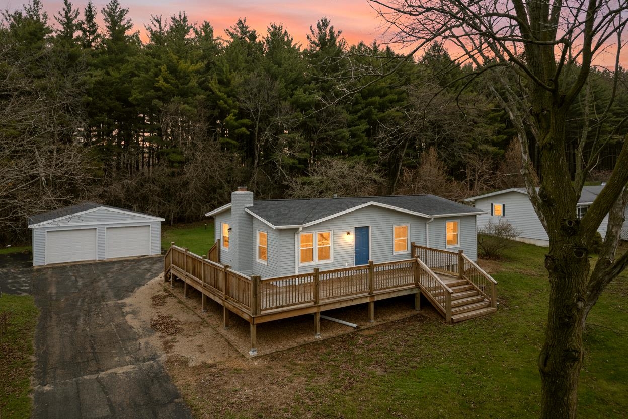 W2252 Spring Lake Road Property Photo 1