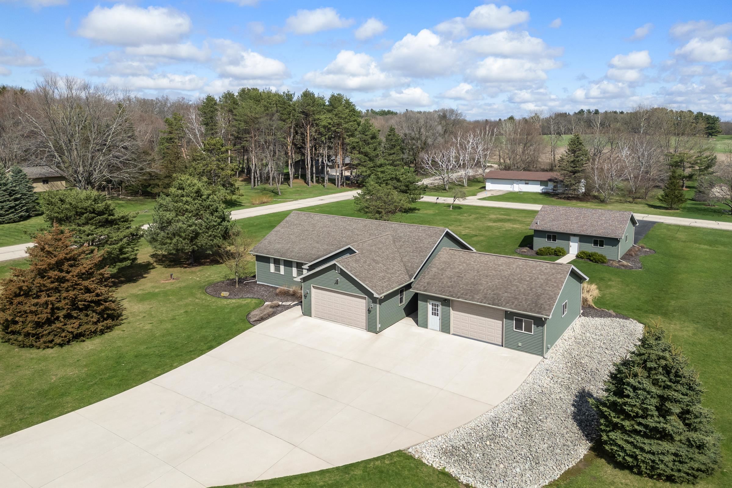 N6008 Forest Ridge Road Property Photo 1