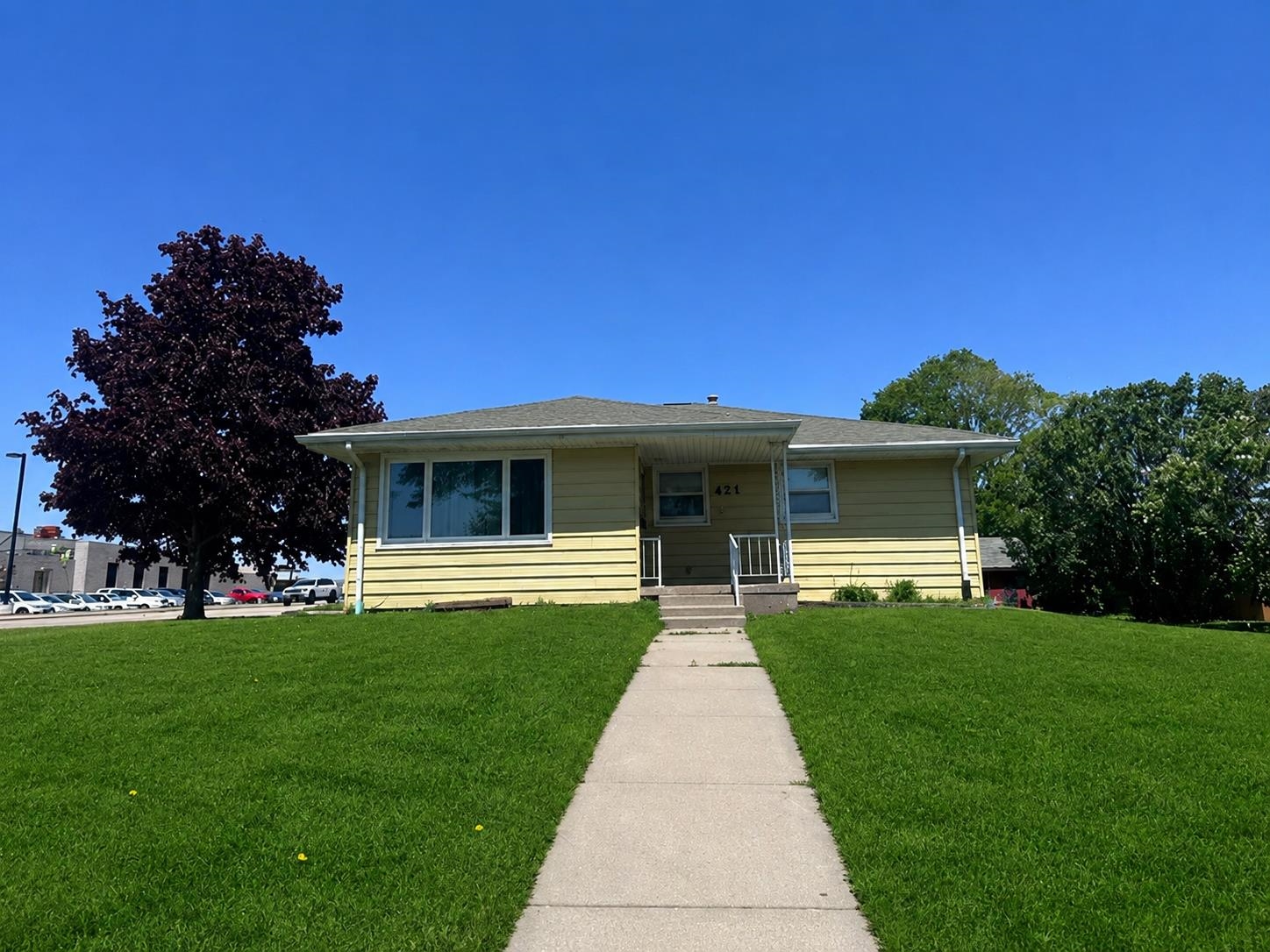 421 W Calhoun Street Property Photo 1
