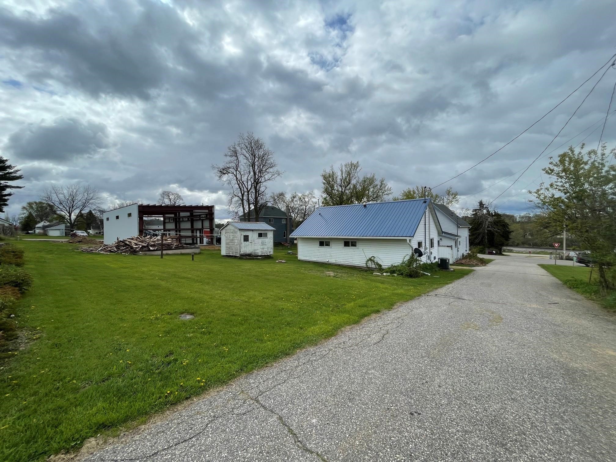 W6484 E Pine Street Property Photo 1