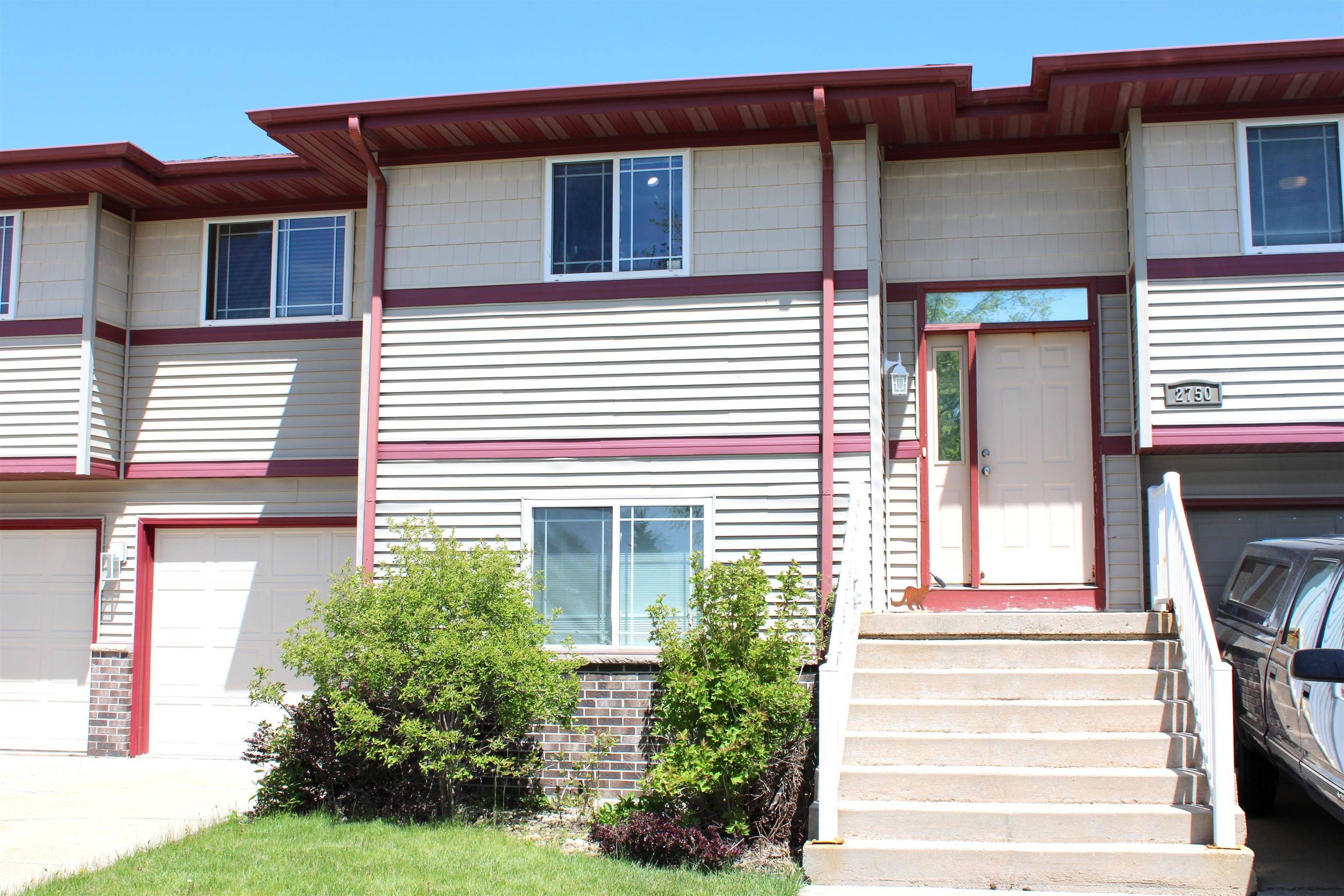 2750 Hazelnut Trail Property Photo 1