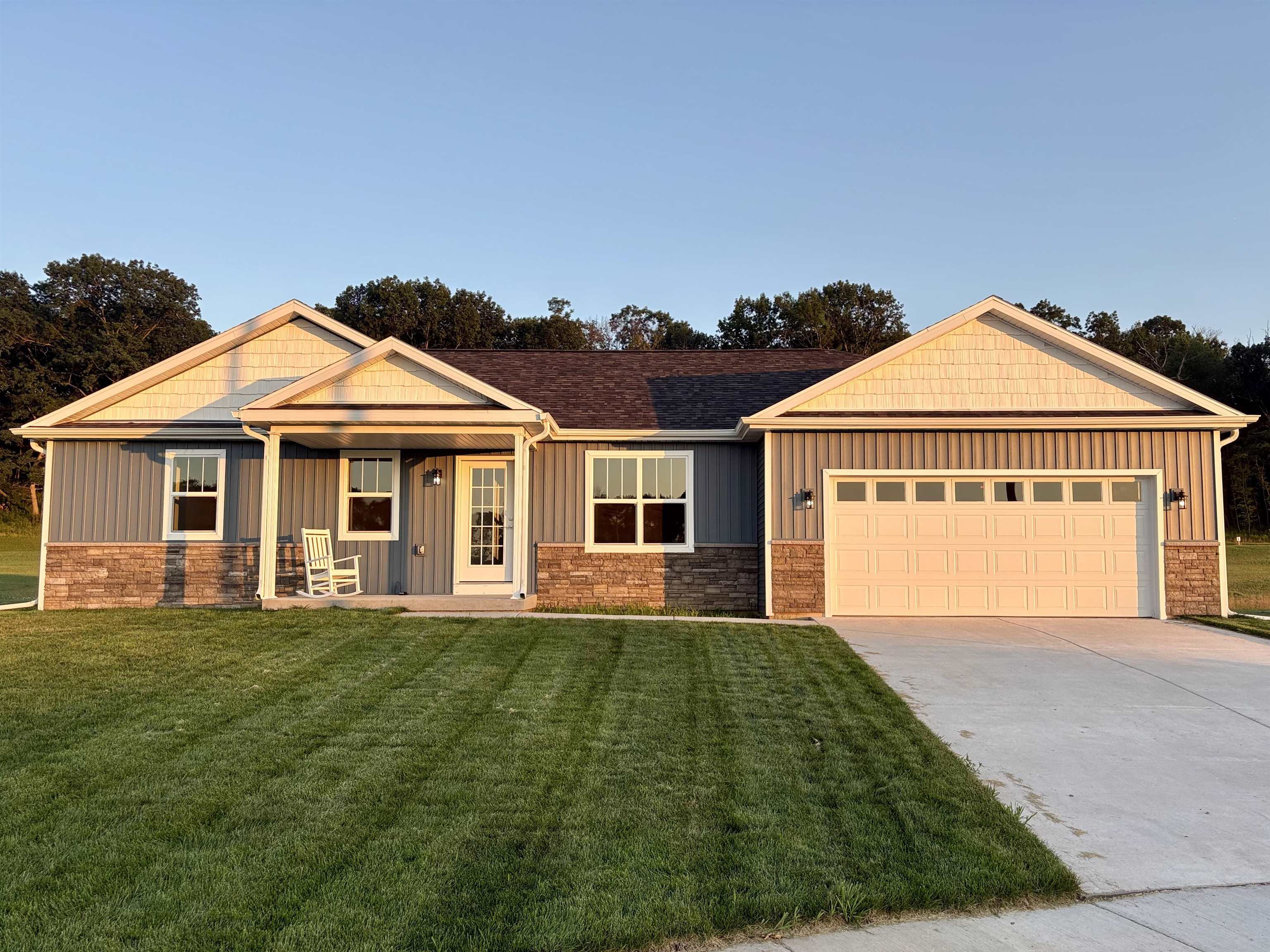 2929 Blue Jay Lane