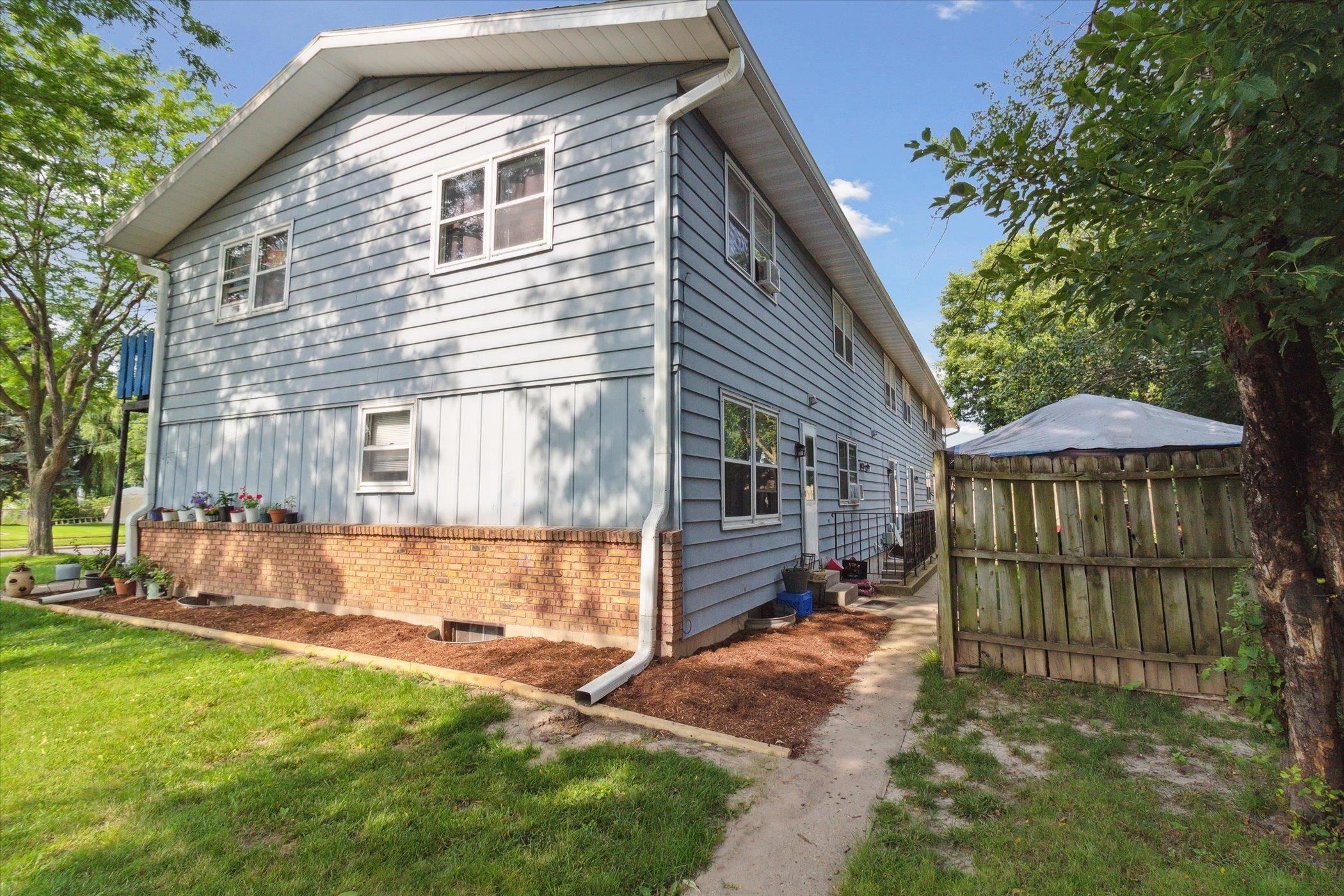 3712-3724 Lien Road Property Photo 1