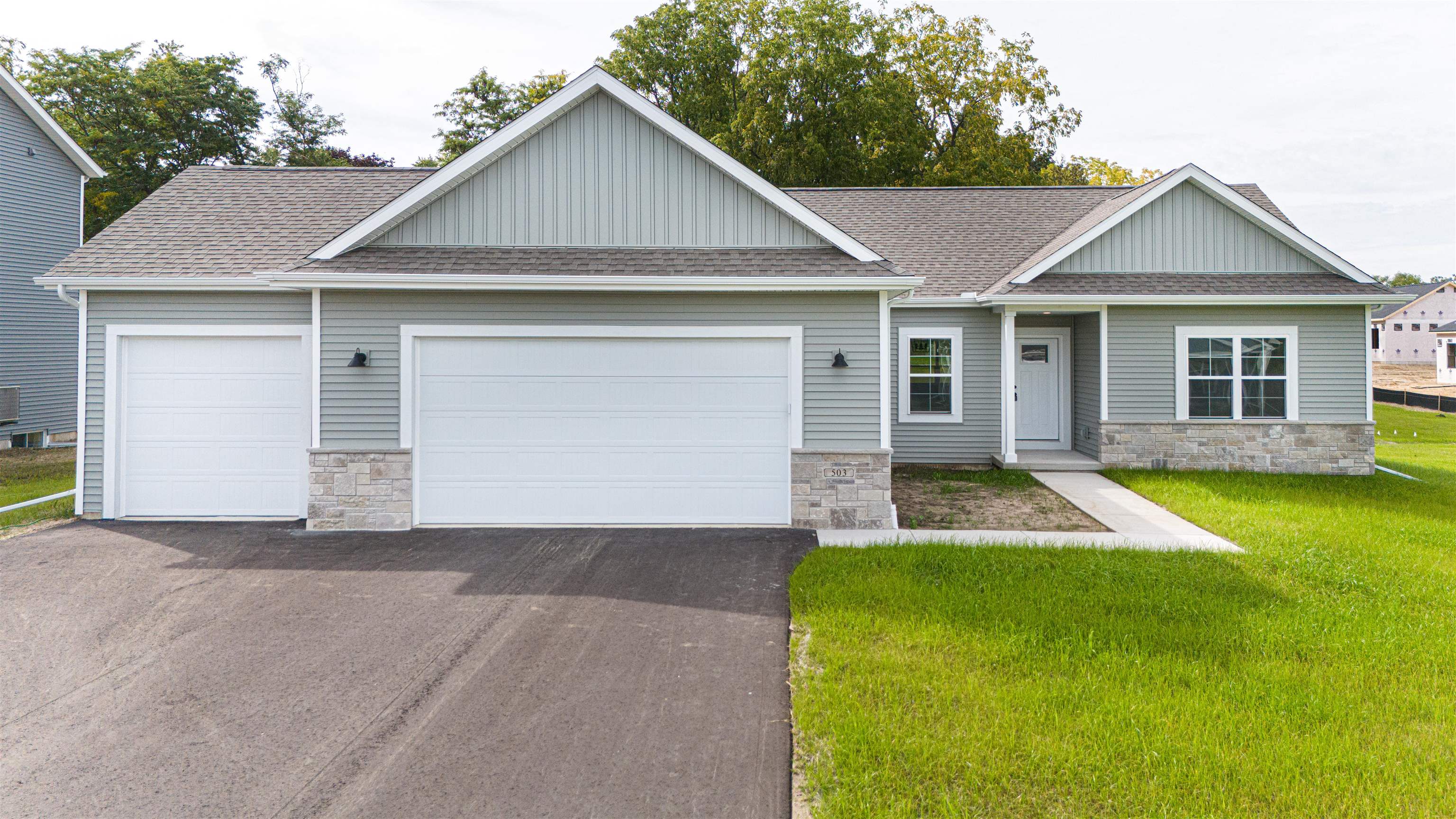 503 Ridge Court Property Photo 1