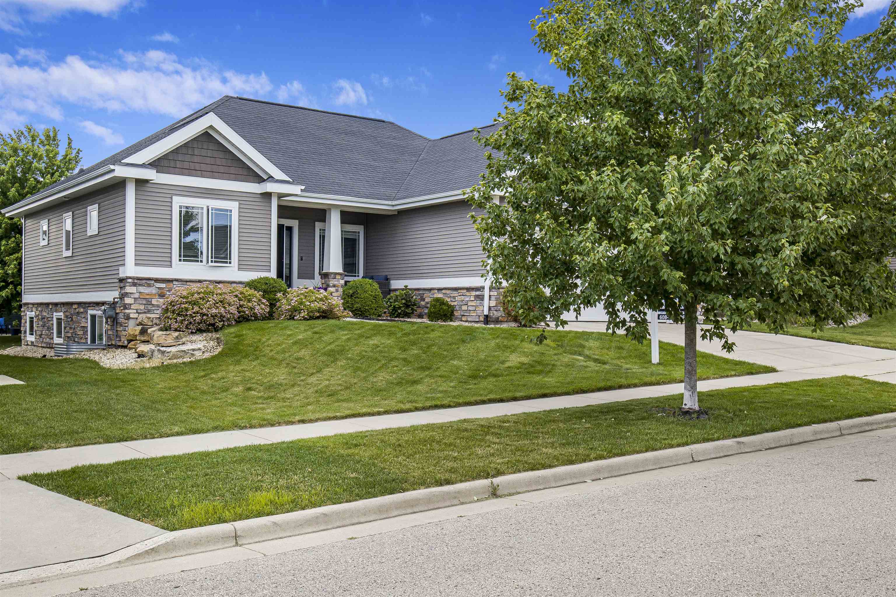 1009 Tara Lane
