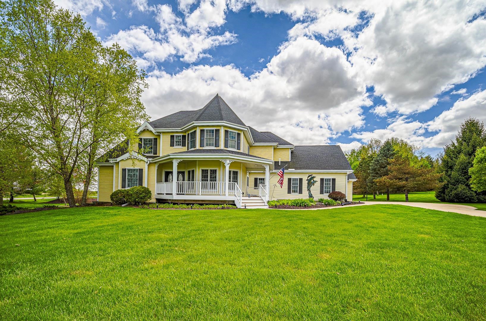 7527 Fallen Oak Drive