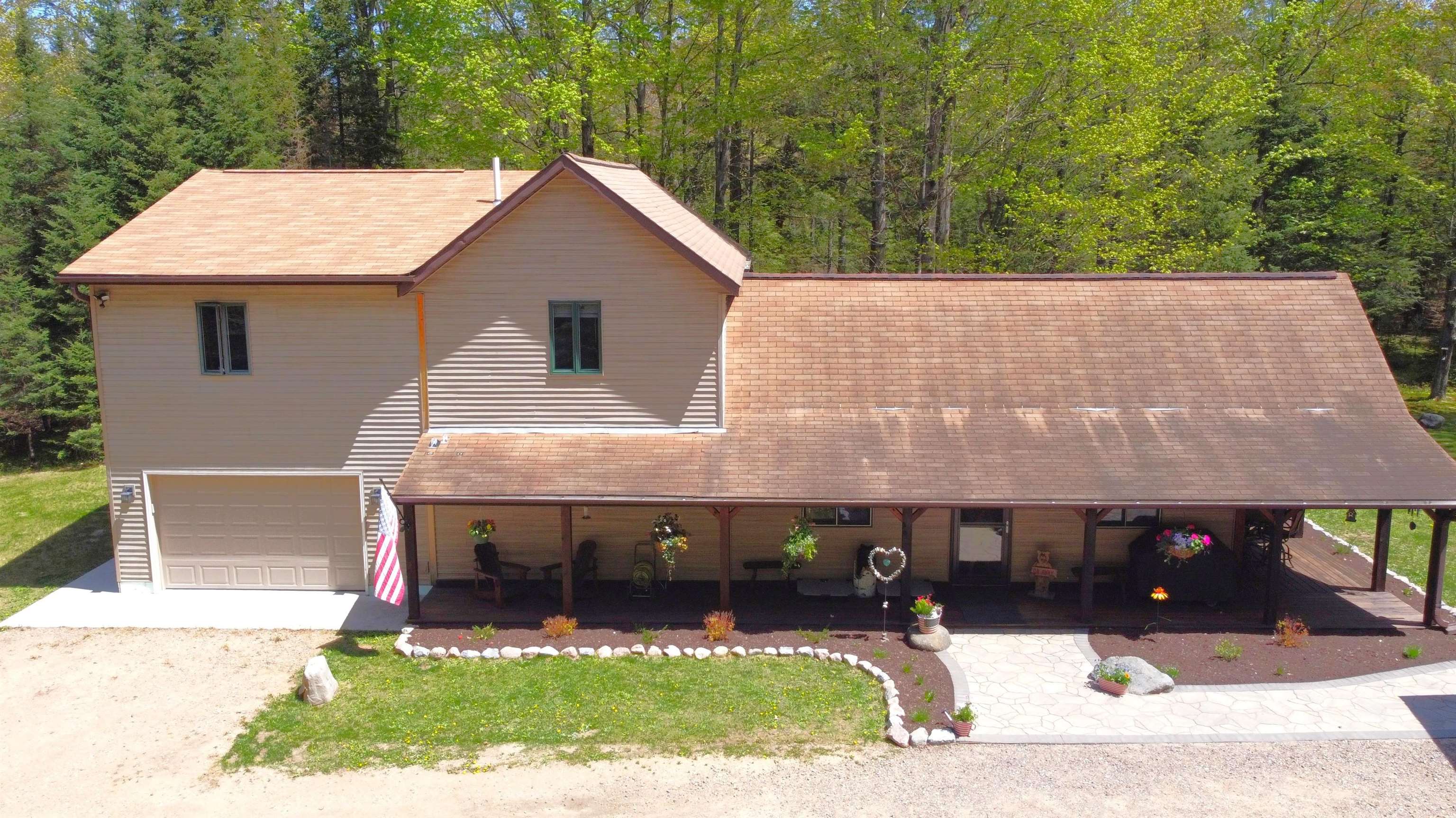 5675 Spider Lake Road Property Photo 1