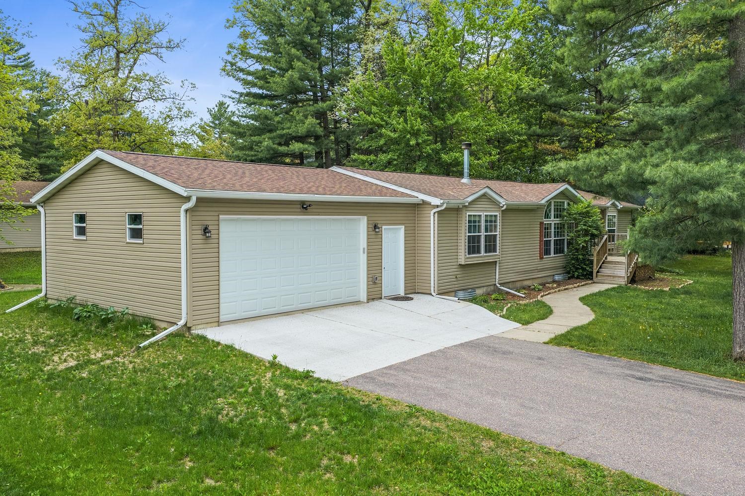 148 Cliffside Drive Property Photo 1
