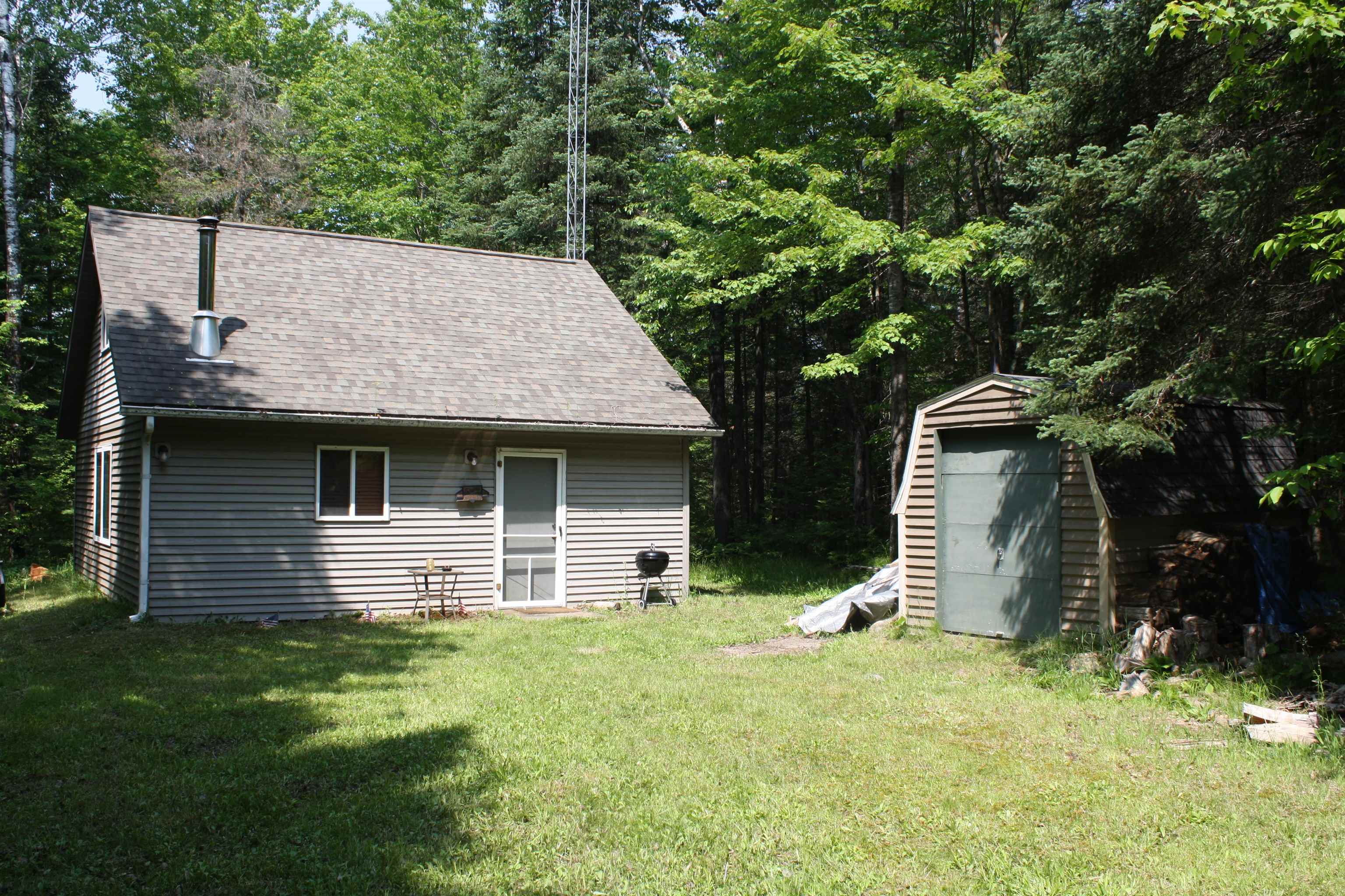 N11465 W Circle Drive Property Photo 1