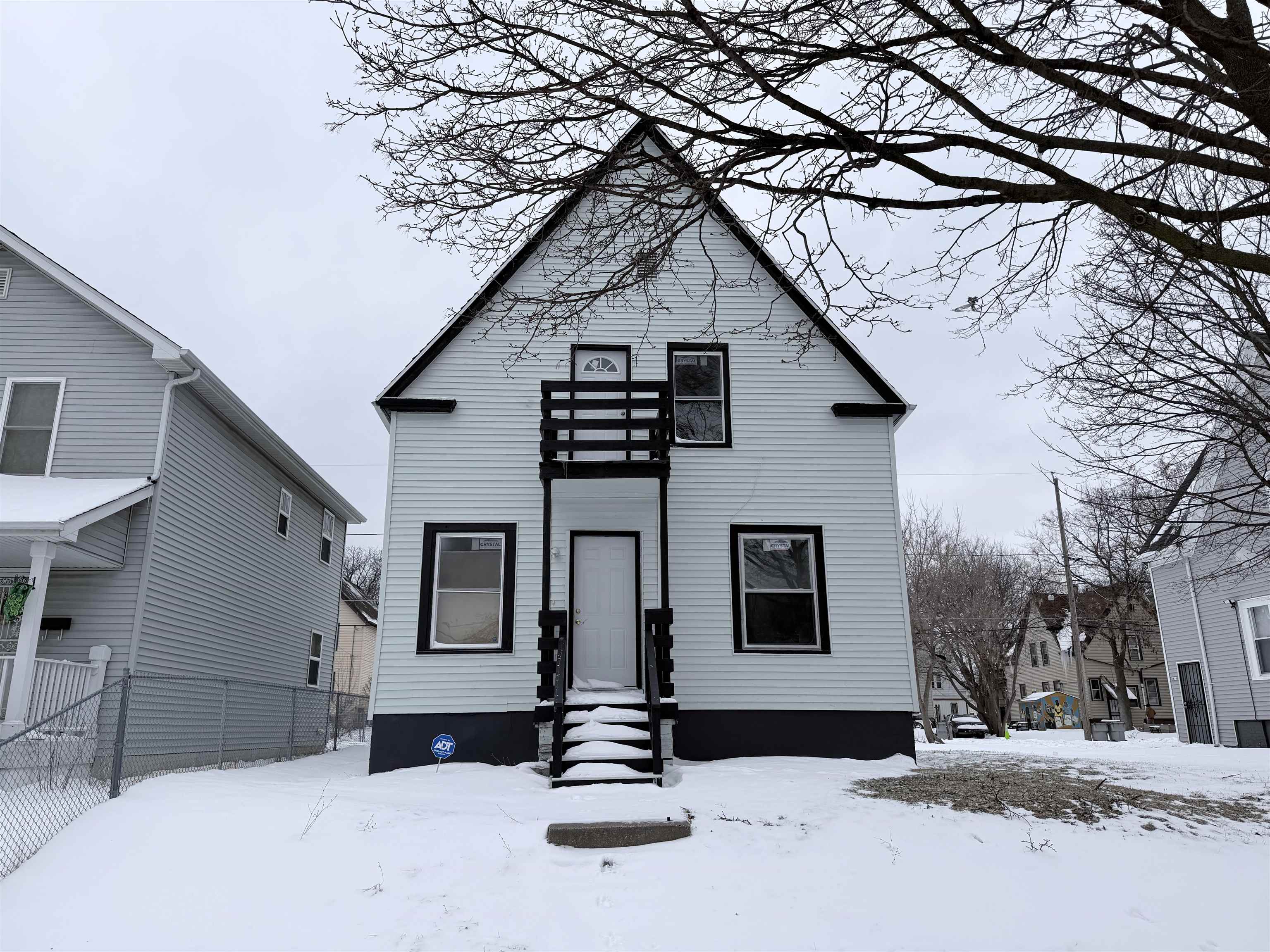 2611 N 33rd Street Property Photo 1