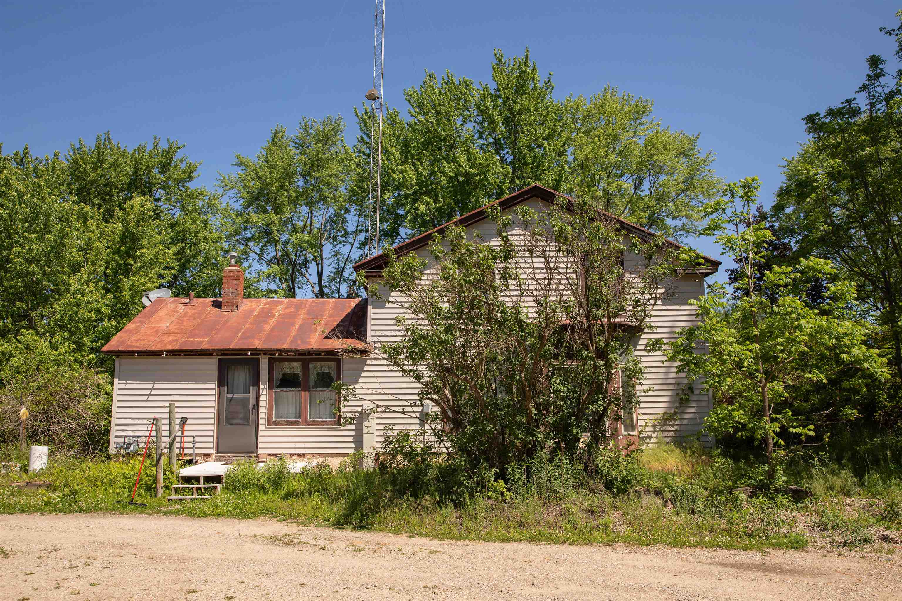 719 S Main Street Property Photo 1