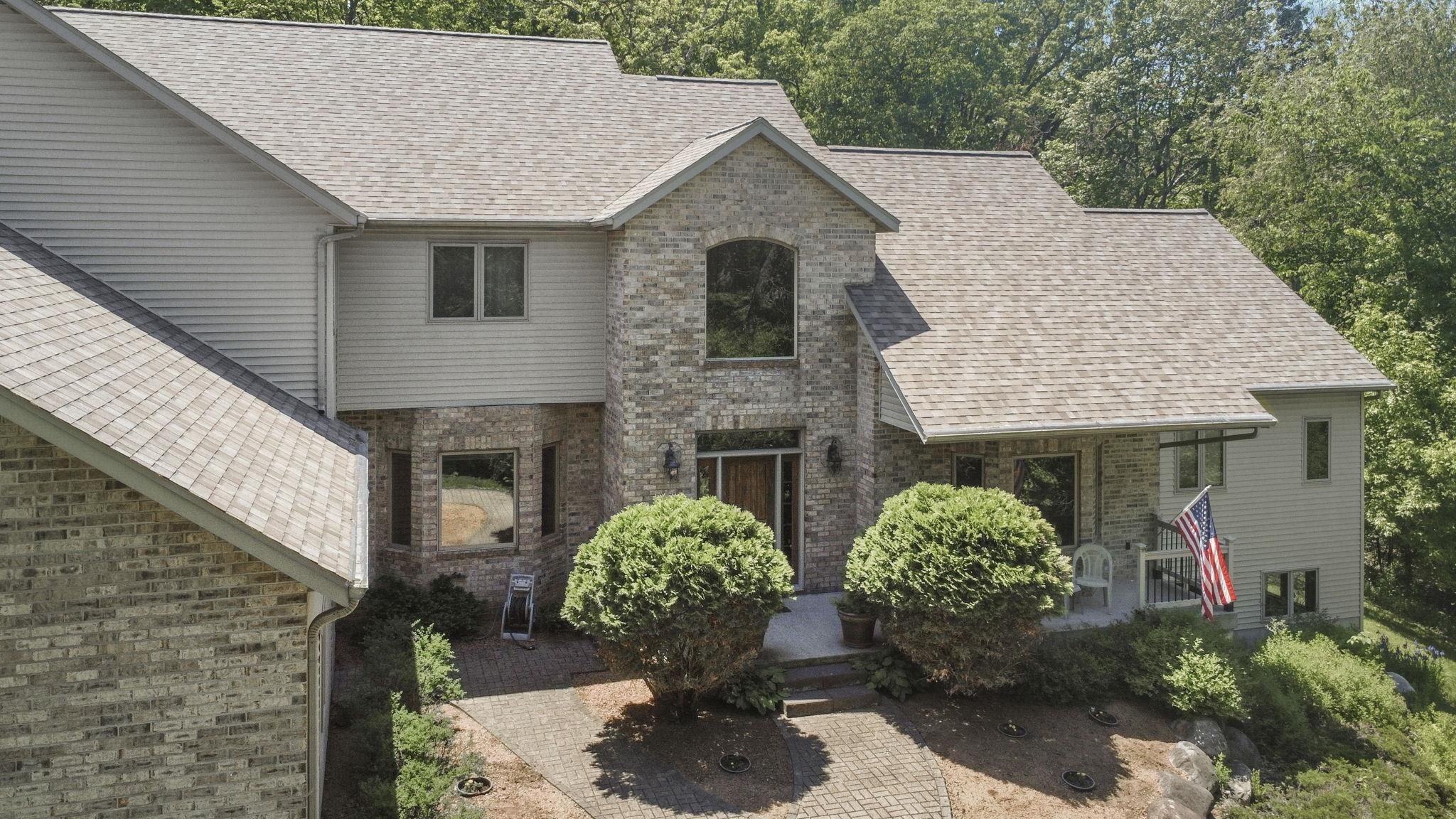 S4349 Fox Hill Circle Property Photo 1