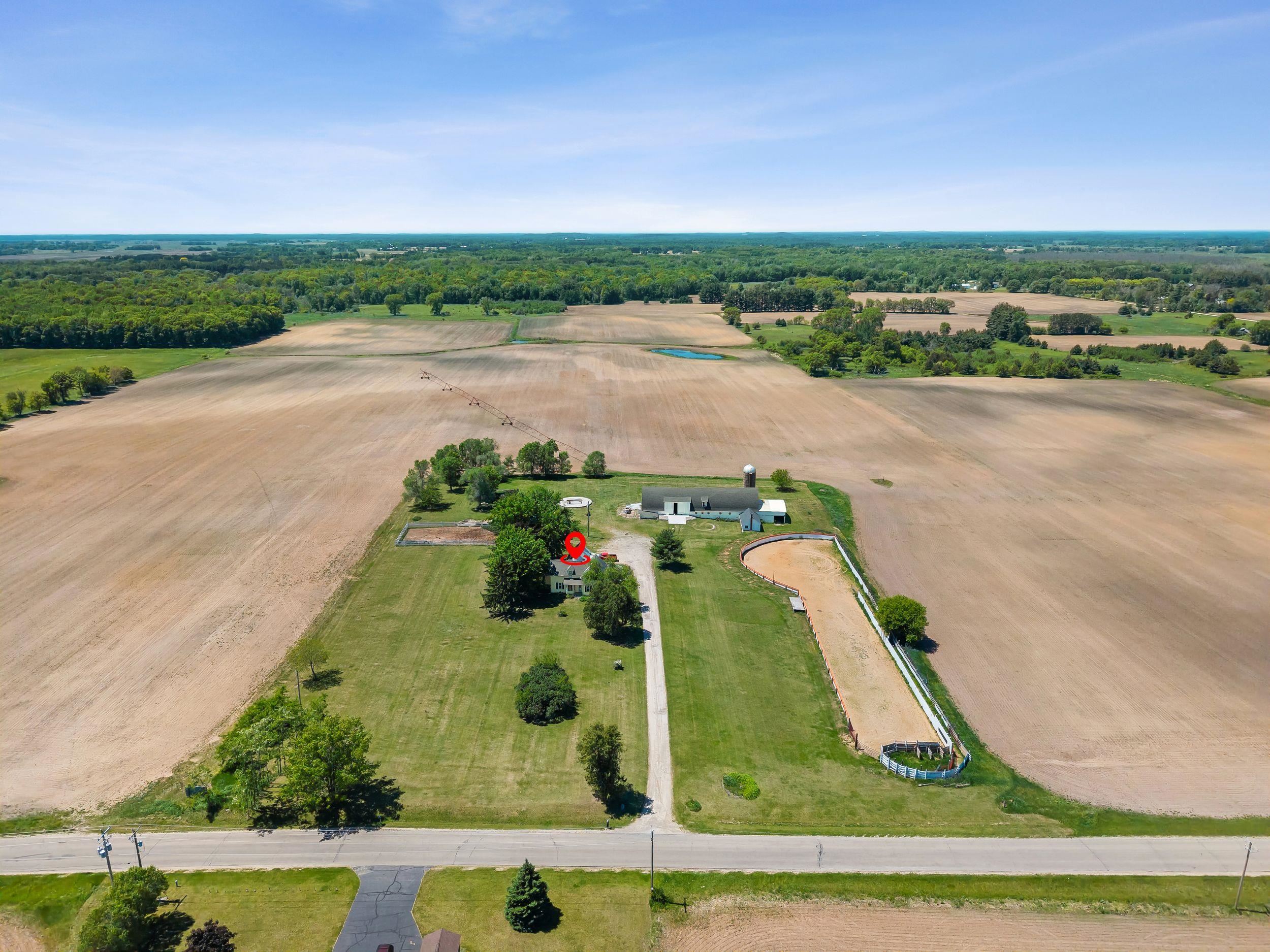 N9567 32nd Drive Road Property Photo 1