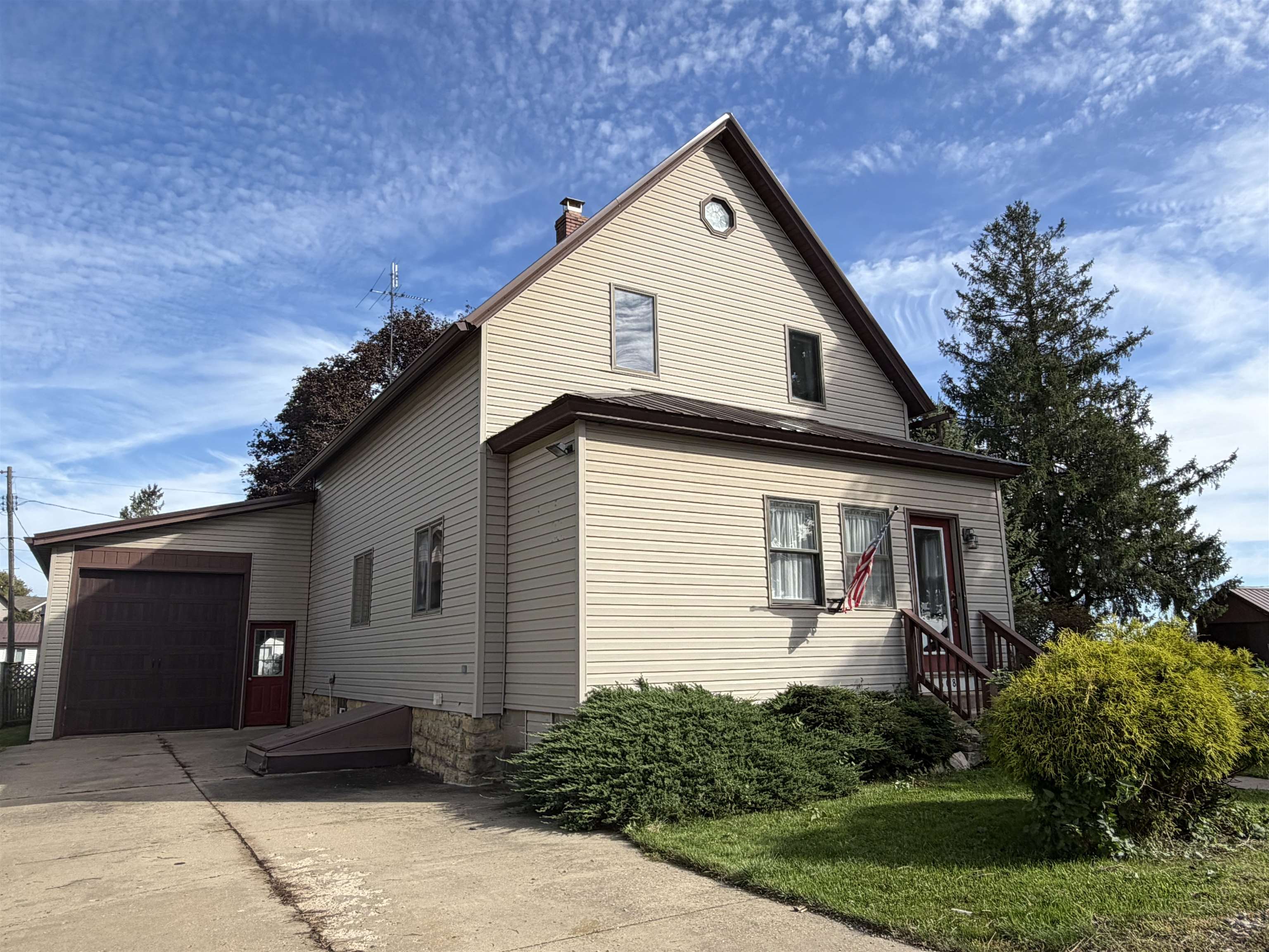 308 Spring Street Property Photo 1