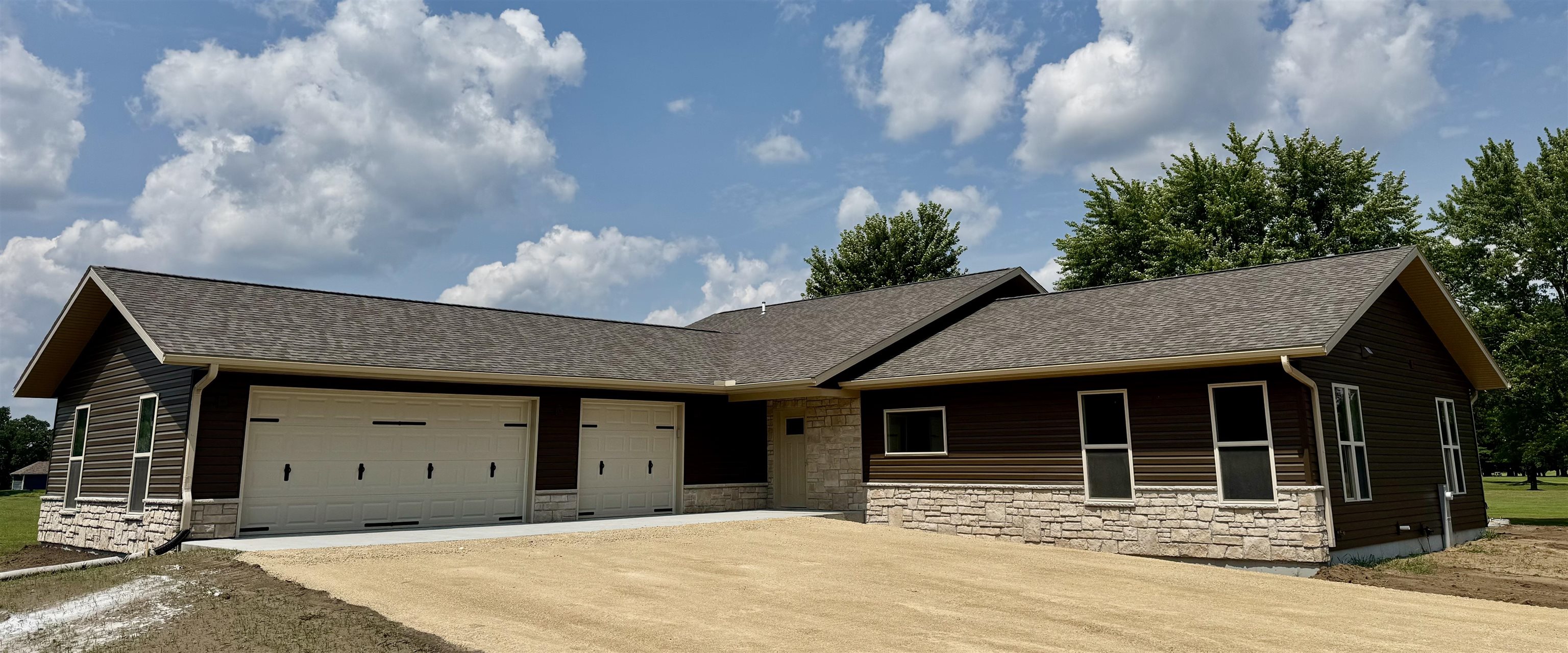 1410 County Road J