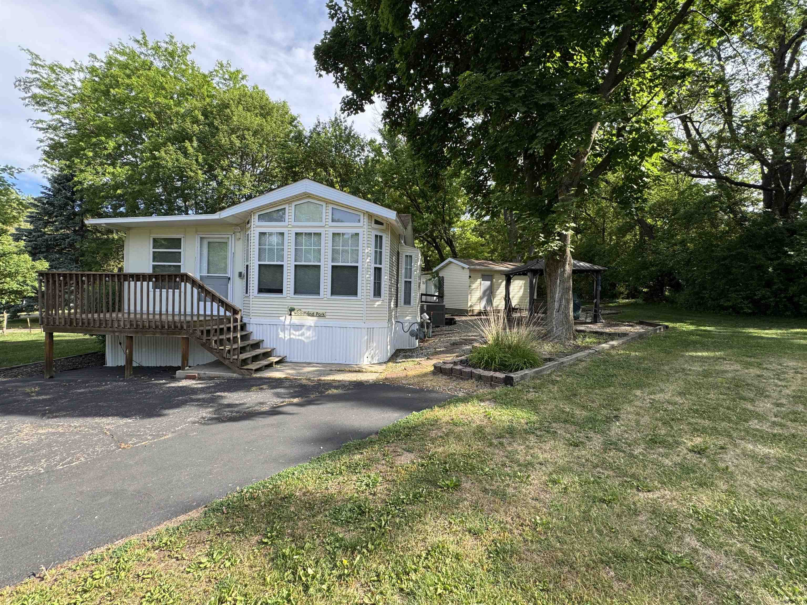 354 Skyline Drive Property Photo 1