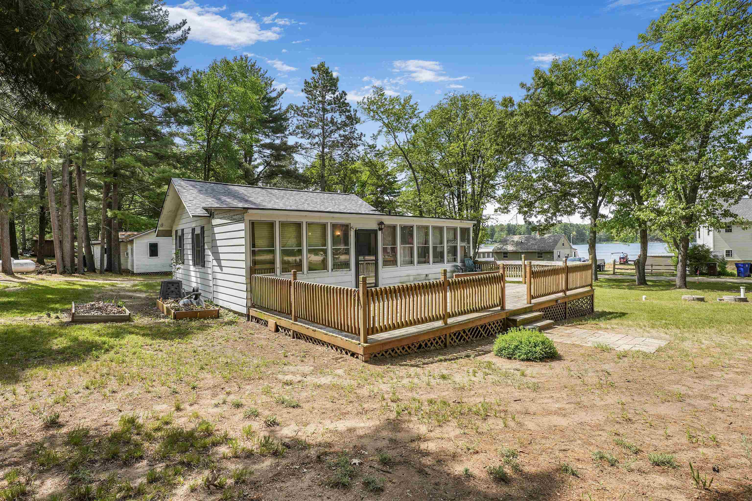 3266 N Parker Lake Road Property Photo 1