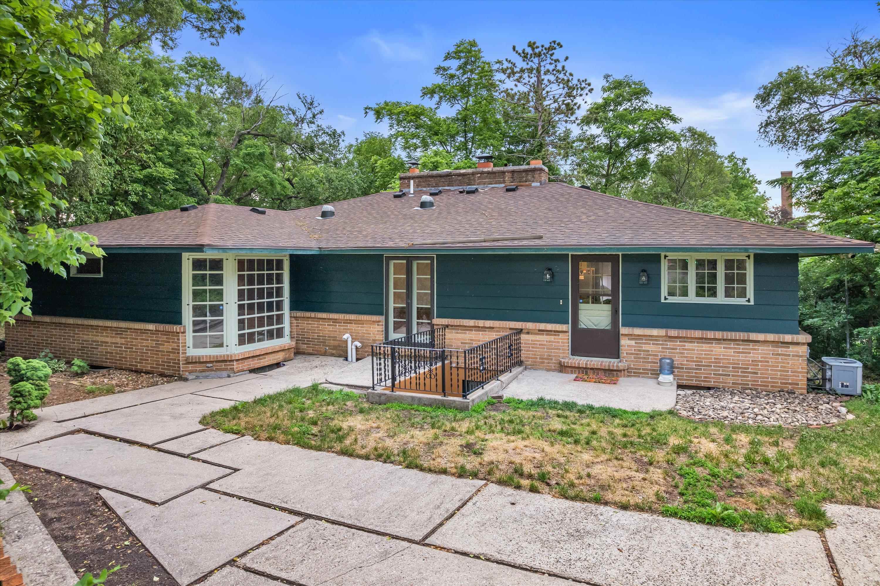 307 Prospect Avenue