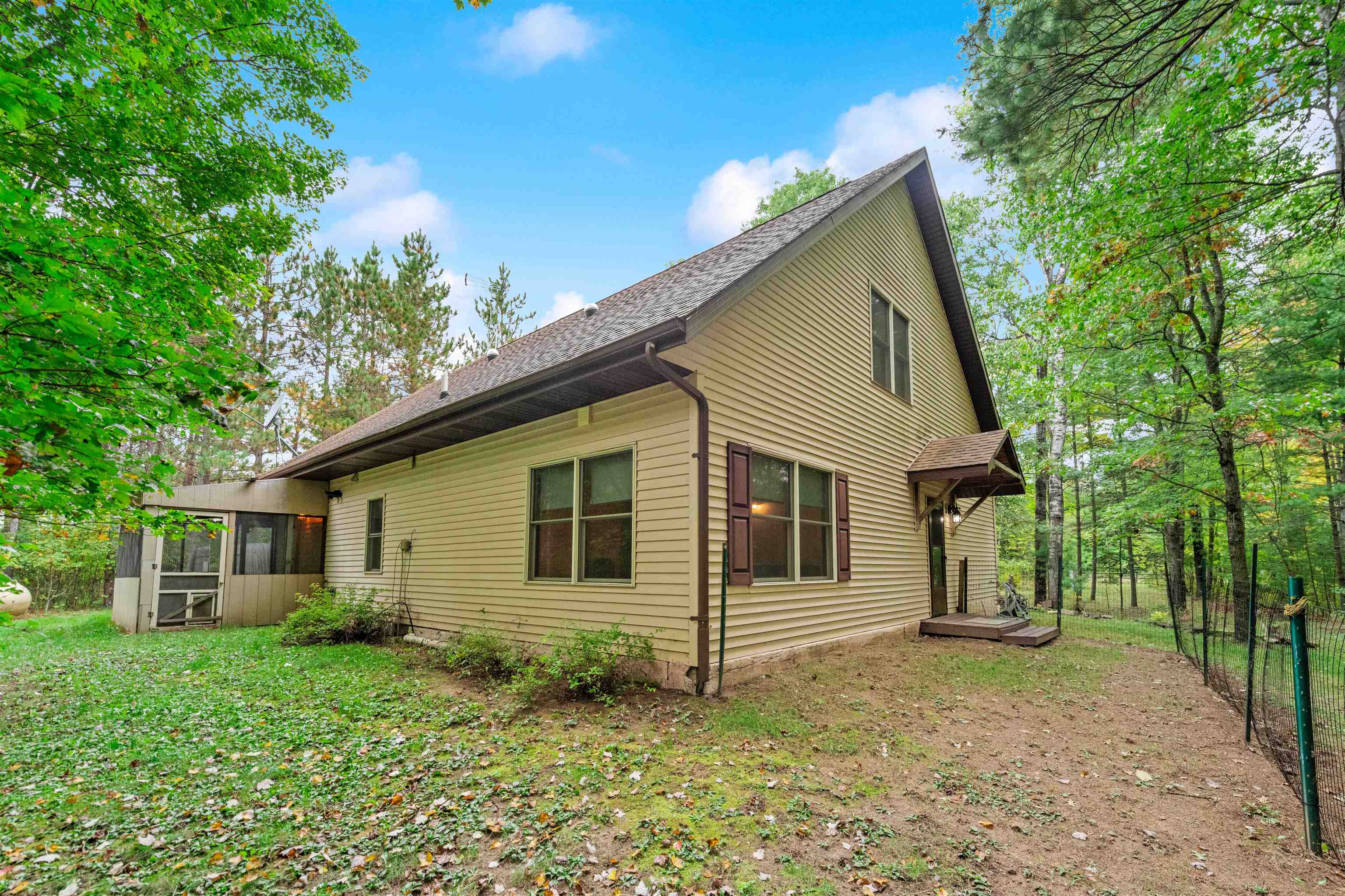 W4989 County Road Z Property Photo 1