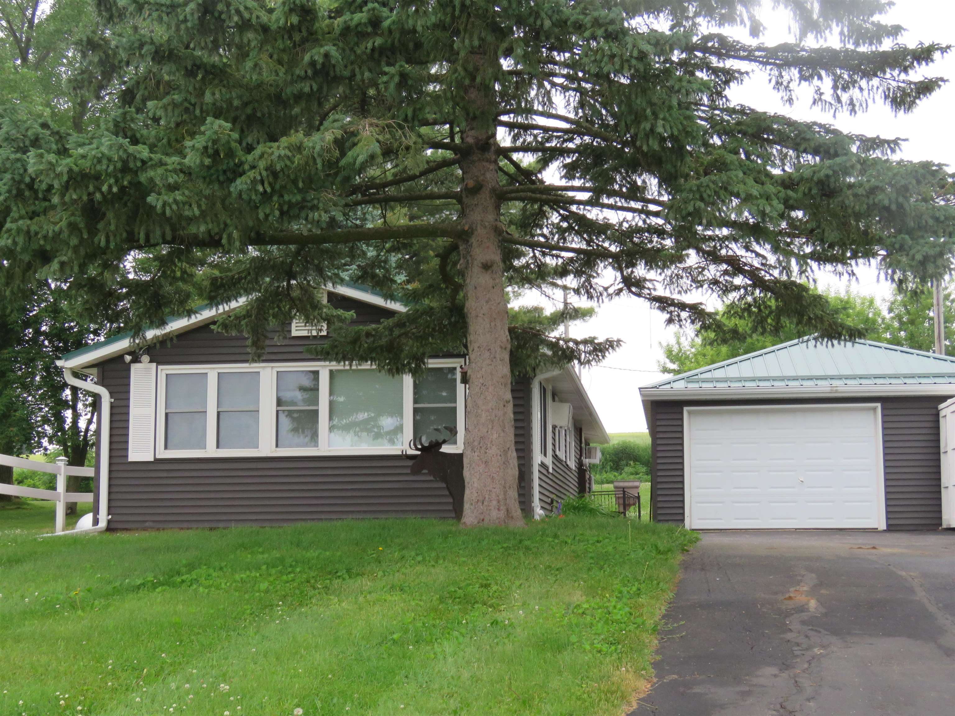 N9380 Idle Drive Property Photo 1