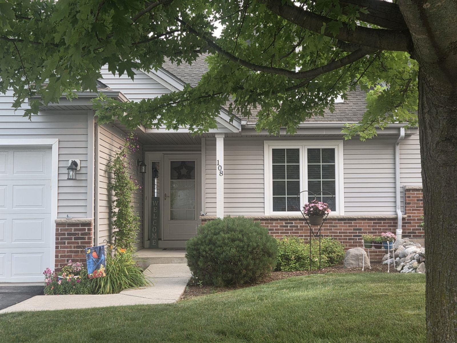 108 Sarahs Way Property Photo 1