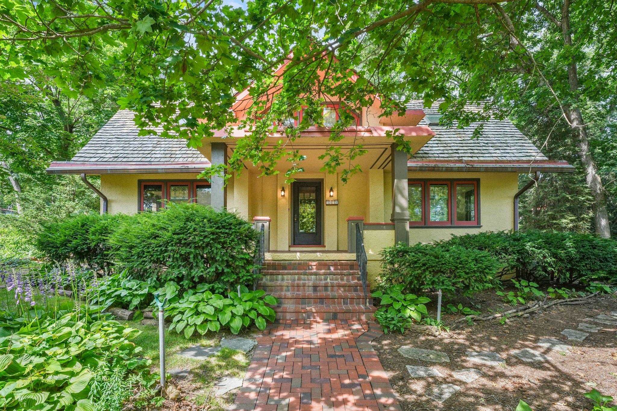 1210 Sweetbriar Road Property Photo 1