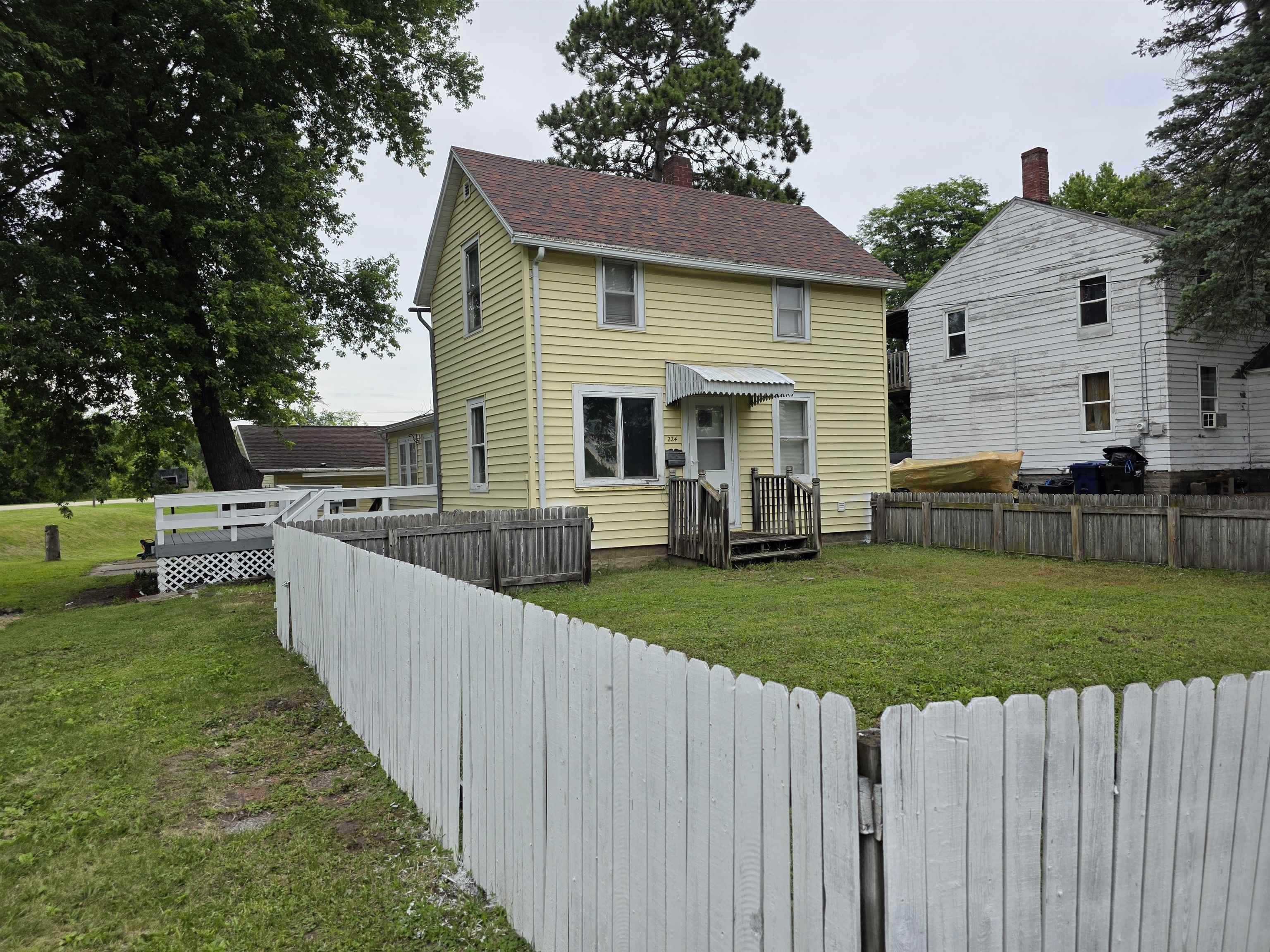 224 Walrath Street Property Photo 1