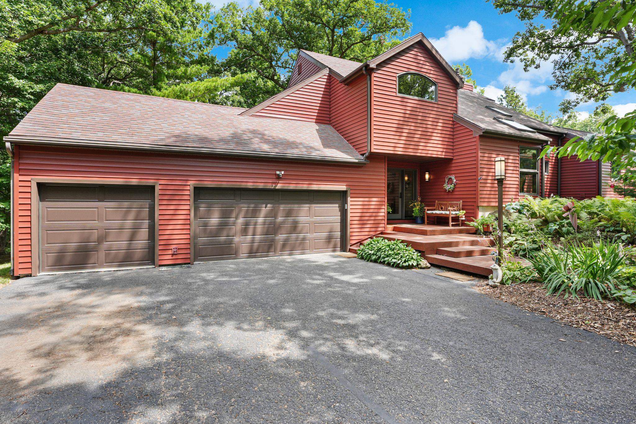 6239 Trail Ridge Court