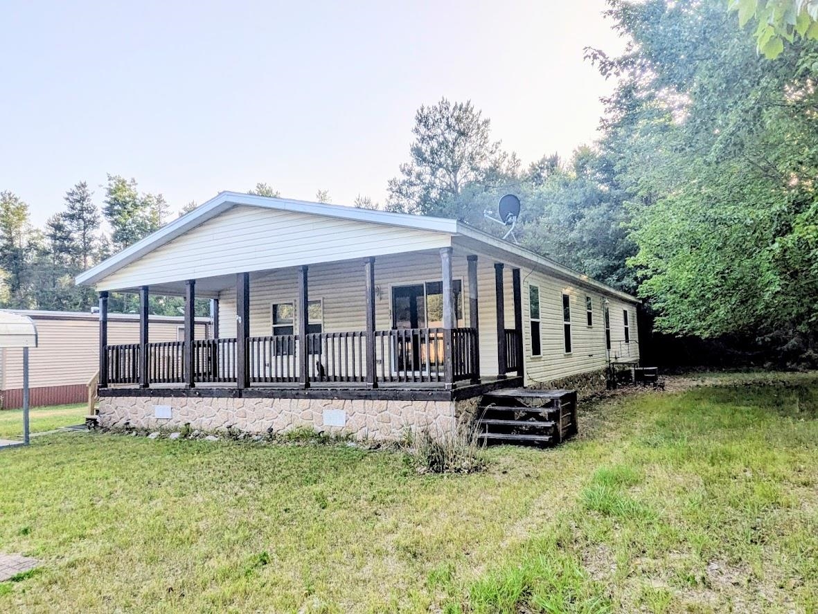 1870 County Road F 7