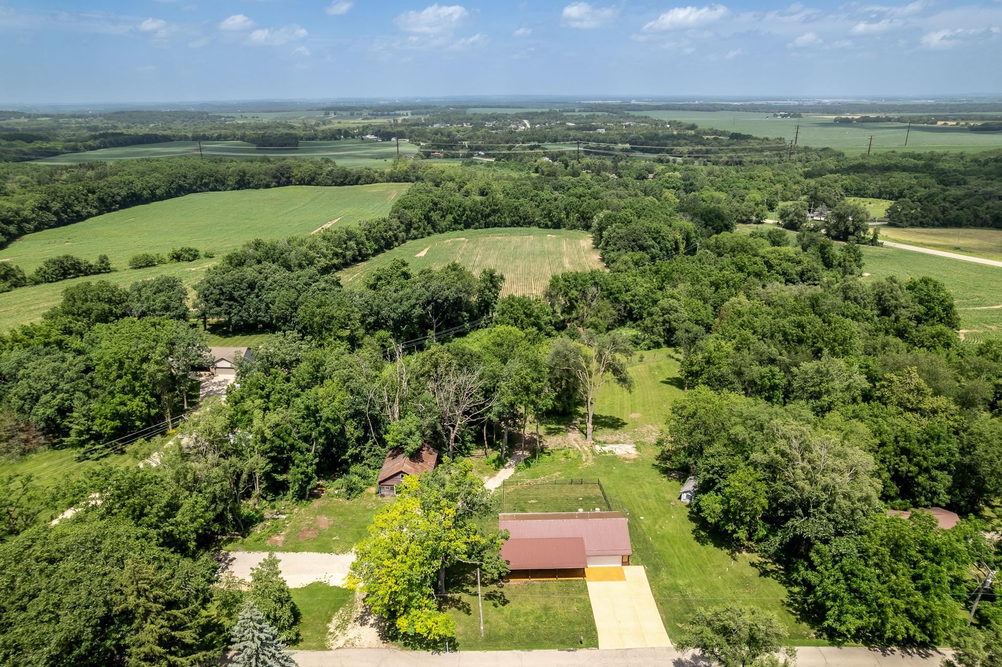 2137 W Creedy Road Property Photo 1