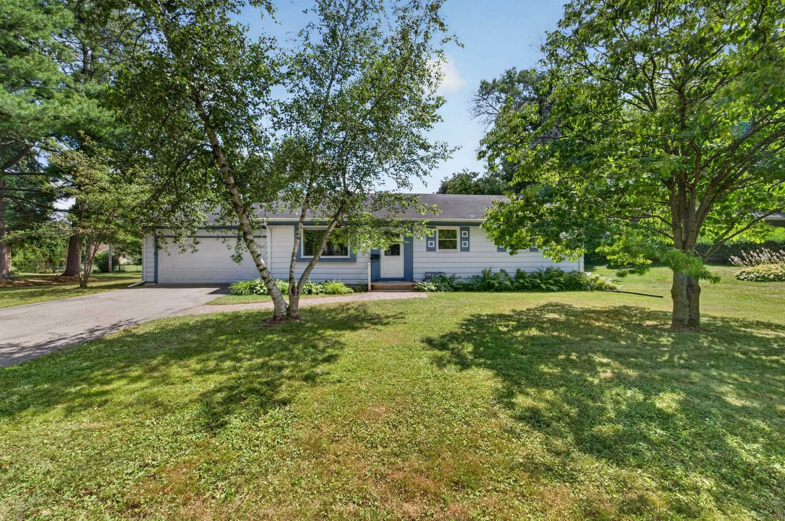 5509 Raymond Road Property Photo 1
