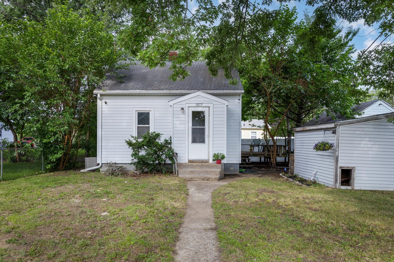 1872 Fayette Avenue Property Photo 1