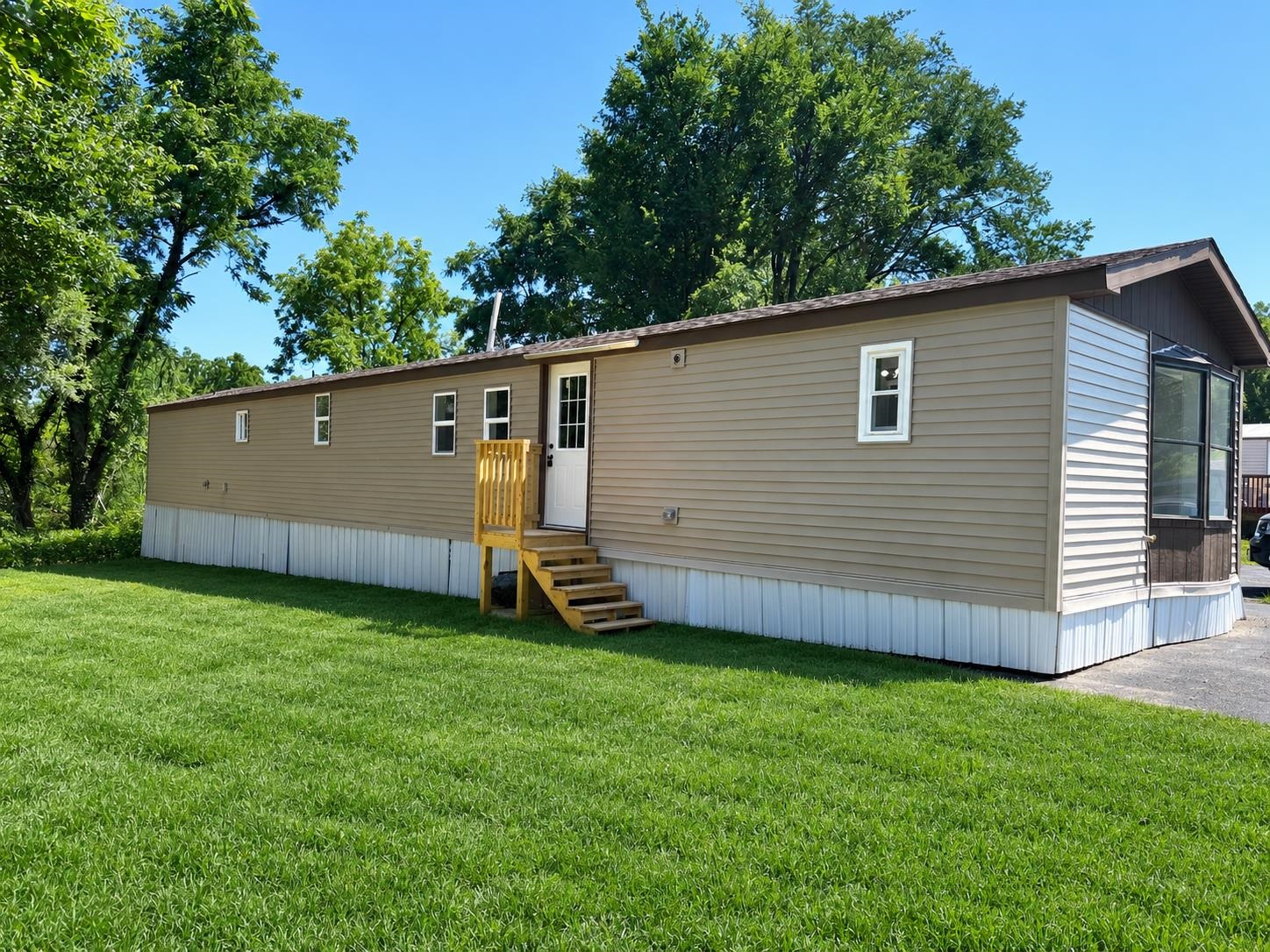 113 Wi-35 20 Property Photo 1