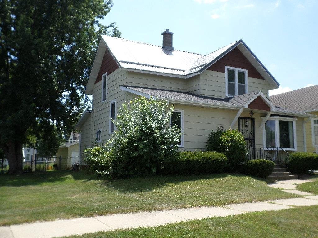 310 W Nott Street Property Photo 1